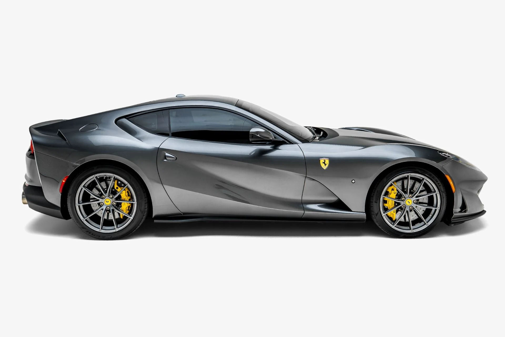 mph002_3134272273_Used_2019_Ferrari_812_Superfast_1784241803_069352864e