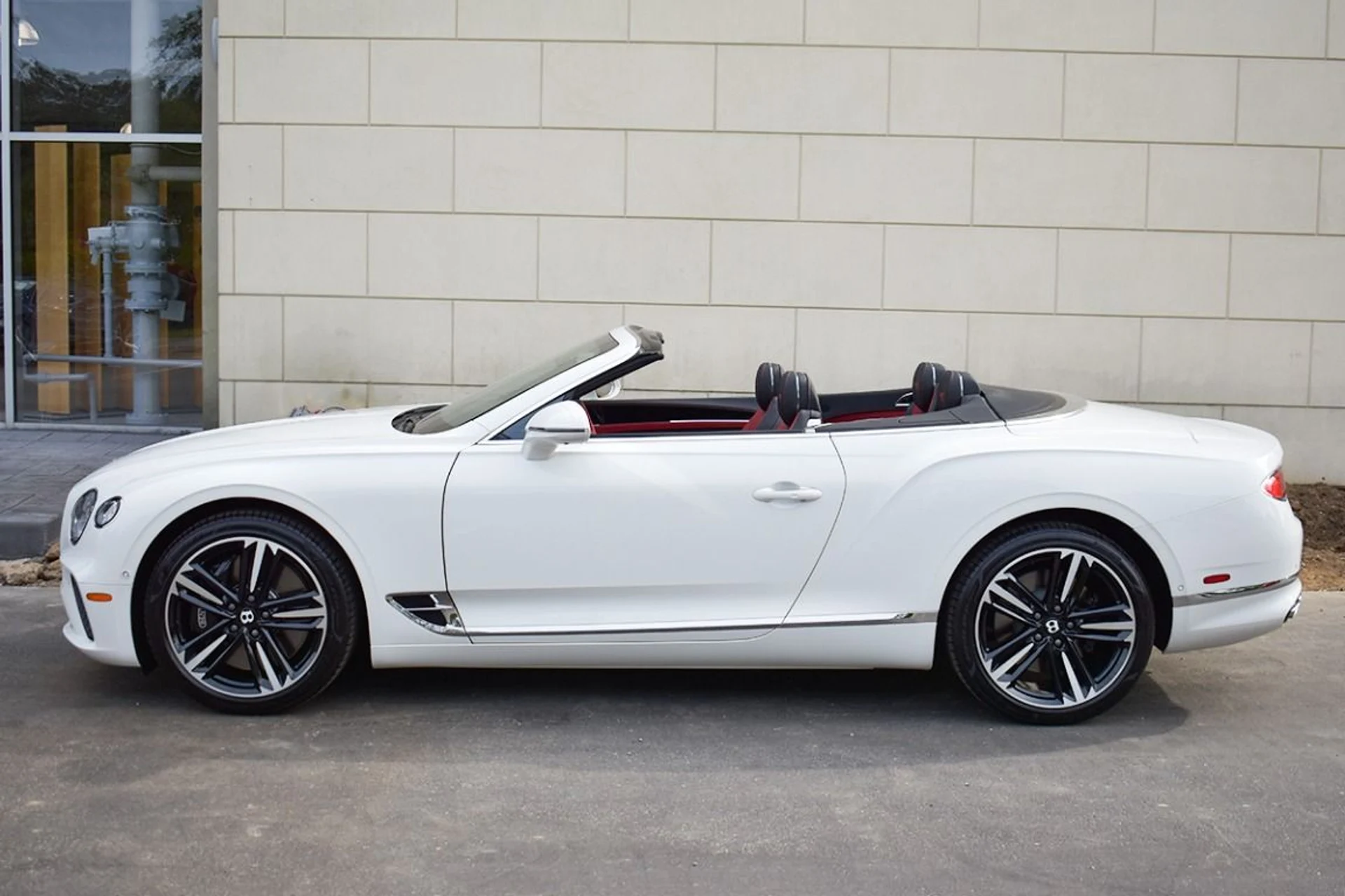 mph002_3141130778_Used_2023_Bentley_Continental_GT_V8_Convertible_V8_1695650501_96d1e88ff3