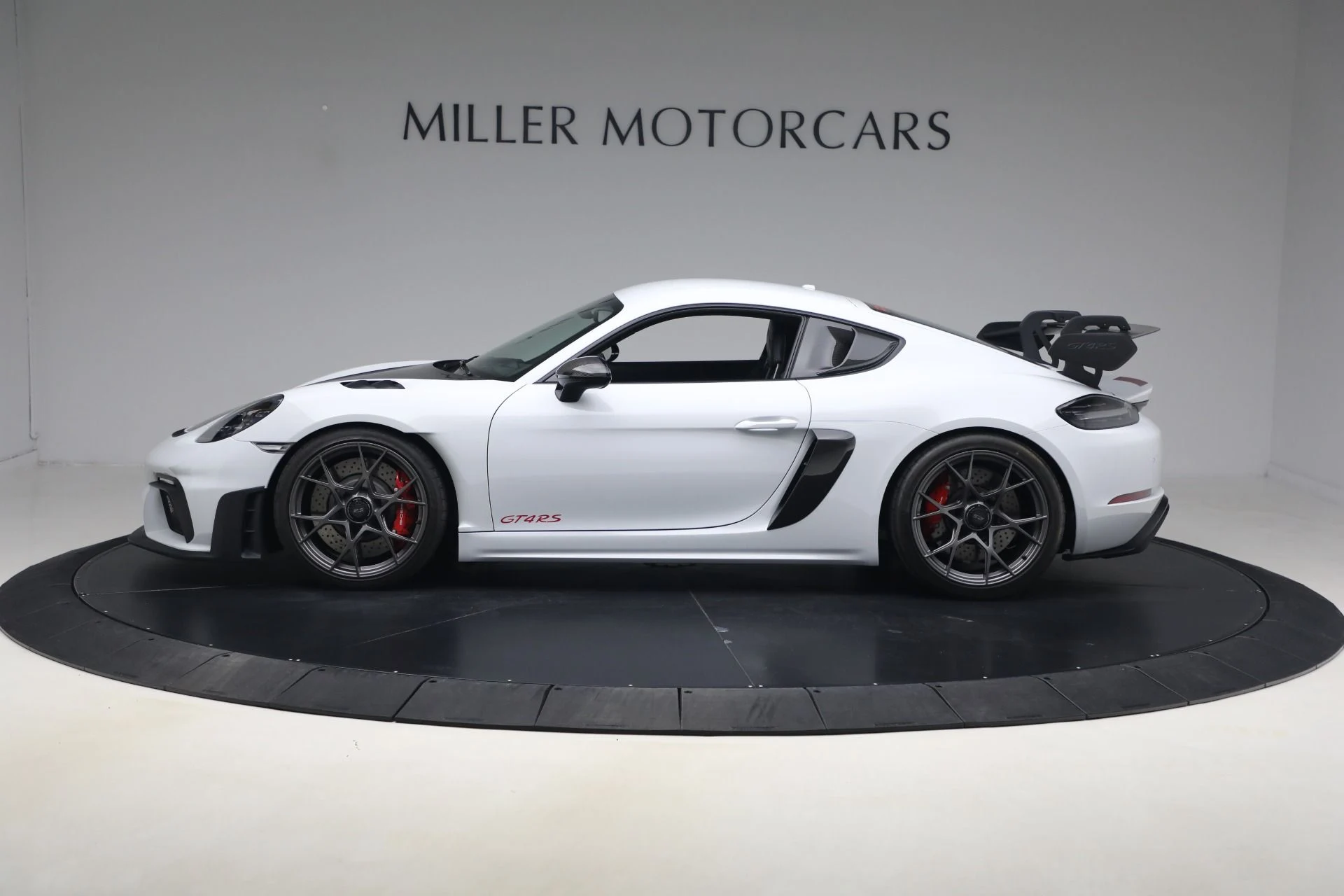 mph002_3144715941_Used_2023_Porsche_718_Cayman_GT_4_RS_1774365601_4d637b72a6
