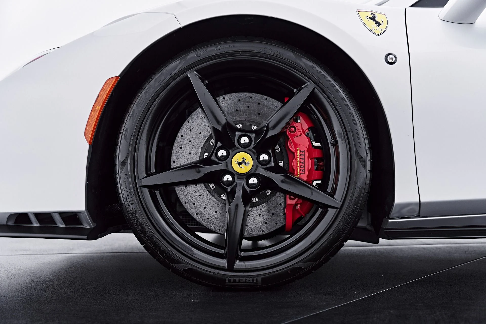 mph002_315718921_Used_2022_Ferrari_F8_Spider_Base_1785538753_214cda58f7