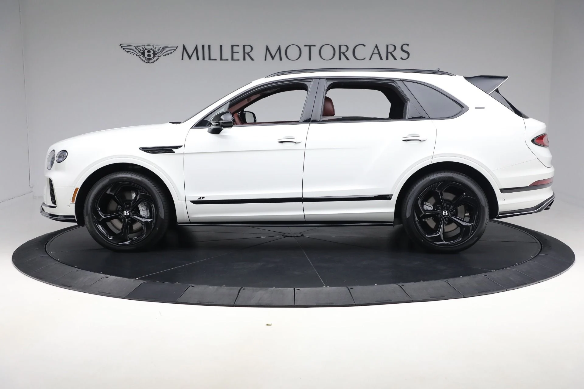 mph002_3159841571_Used_2025_Bentley_Bentayga_S_Black_Edition_34d49a4d91