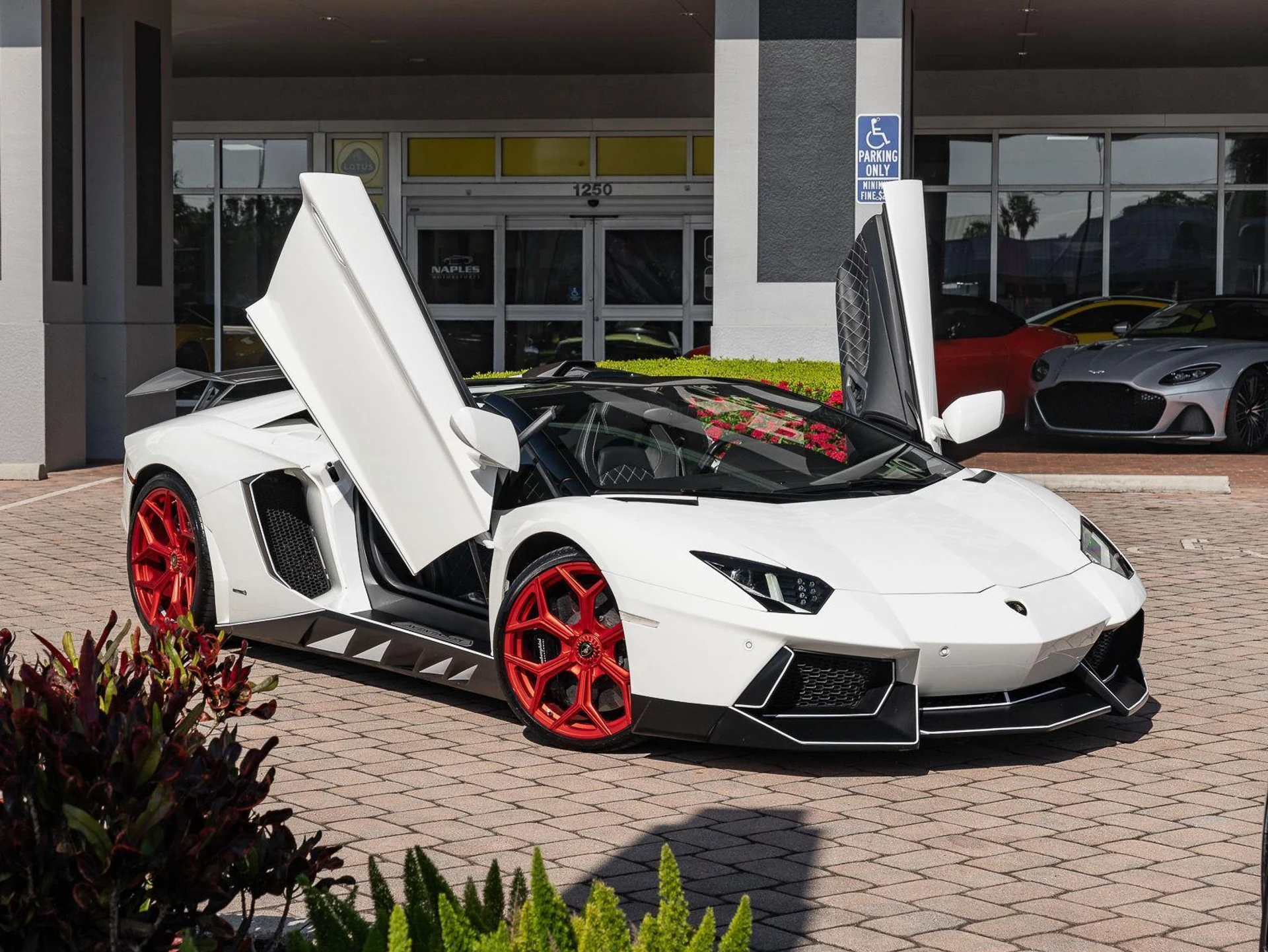 mph002_317162308_Used_2016_Lamborghini_Aventador_LP_700_4_1777082781_b543b8c725