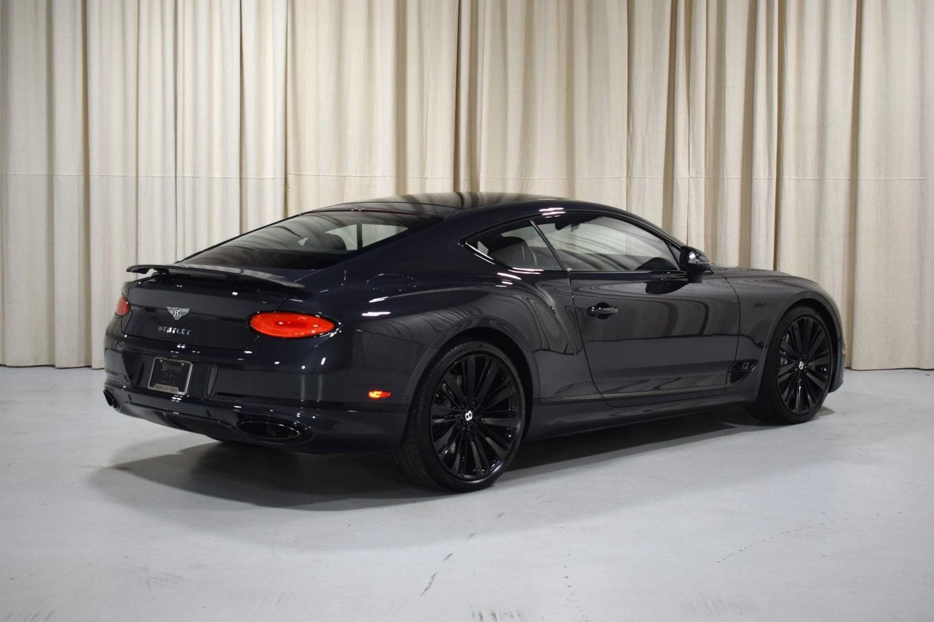 mph002_3172088675_274d6038595e562991677910f2813baax_8533941cf6