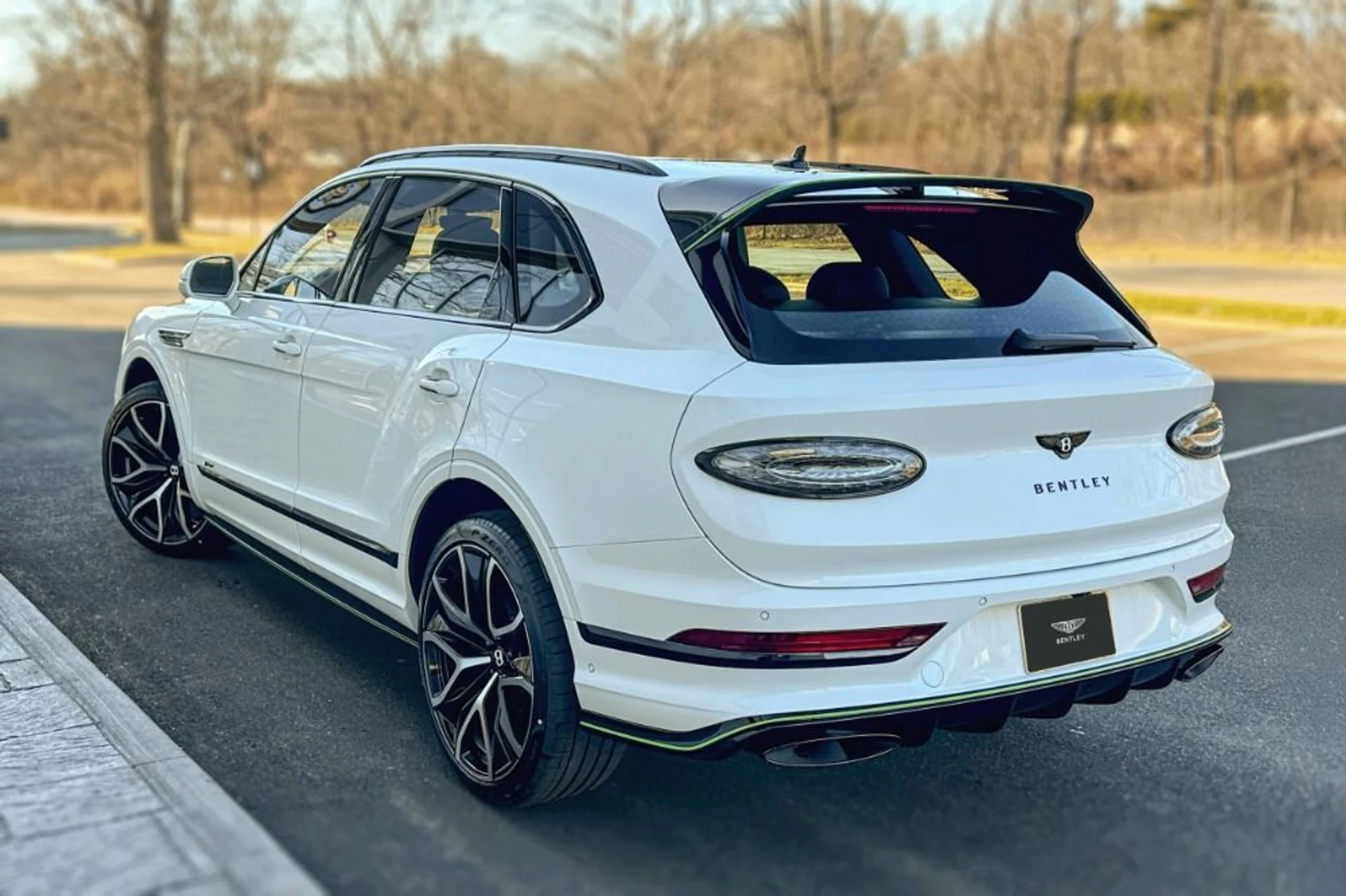 mph002_3180973272_New_2026_Bentley_Bentayga_Speed_1768573599_d7b45b4ae2