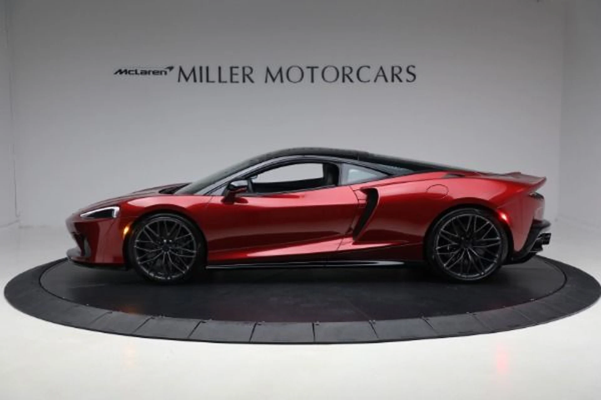 mph002_3183354293_New_2025_Mc_Laren_GTS_Tech_Lux_3f9b0d43bb
