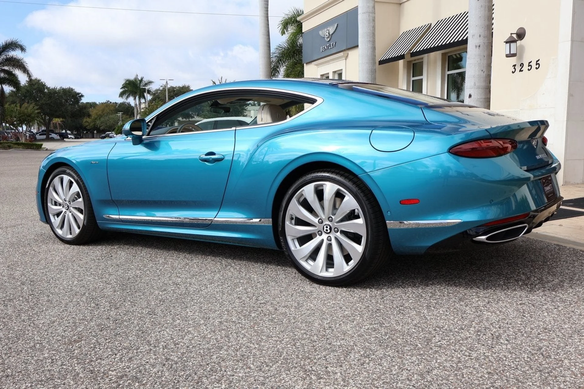 mph002_3185622652_3_9baee63a93