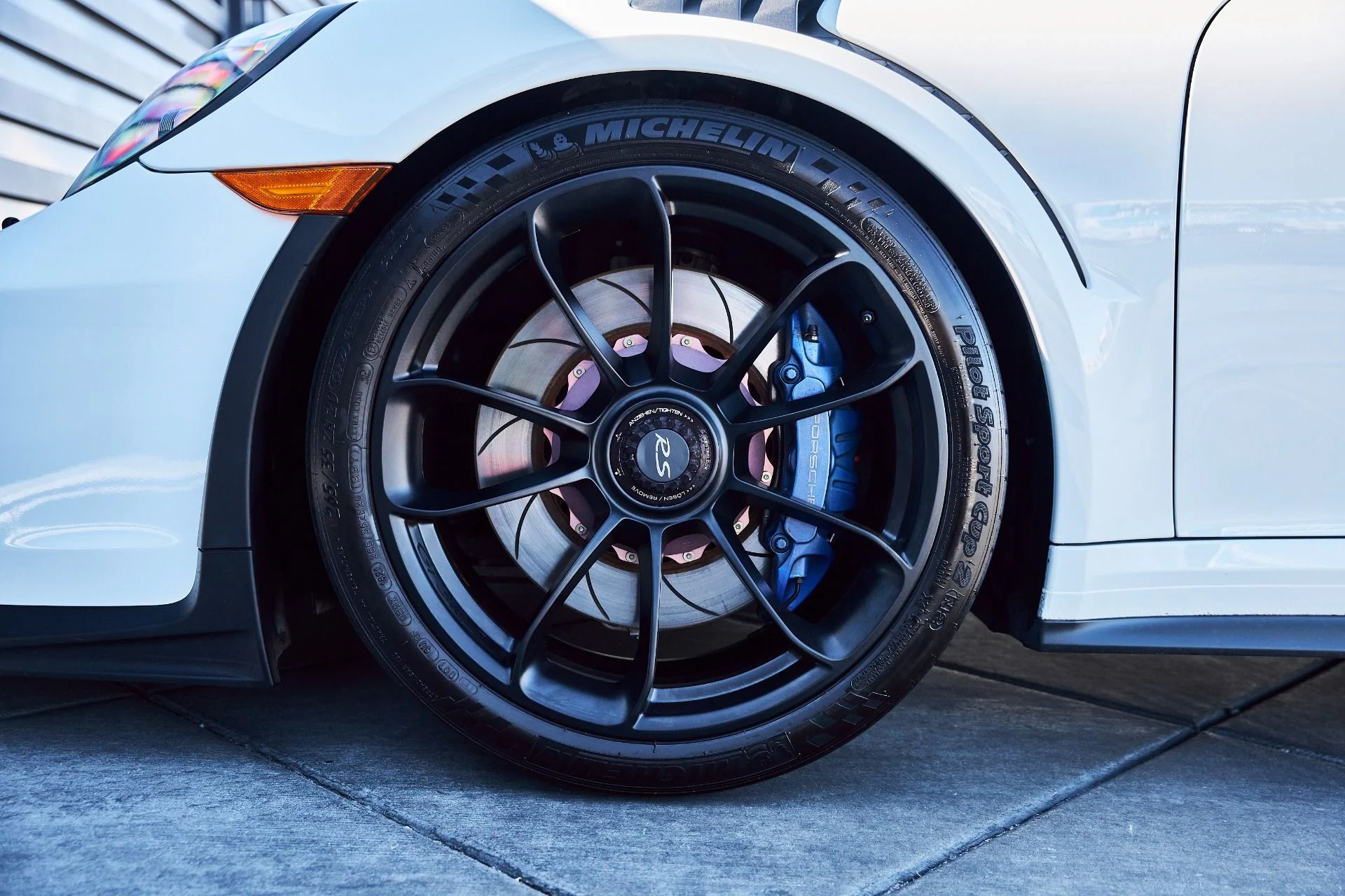 mph002_3189842402_Used_2019_Porsche_911_GT_3_RS_1780421779_497a60ccd7