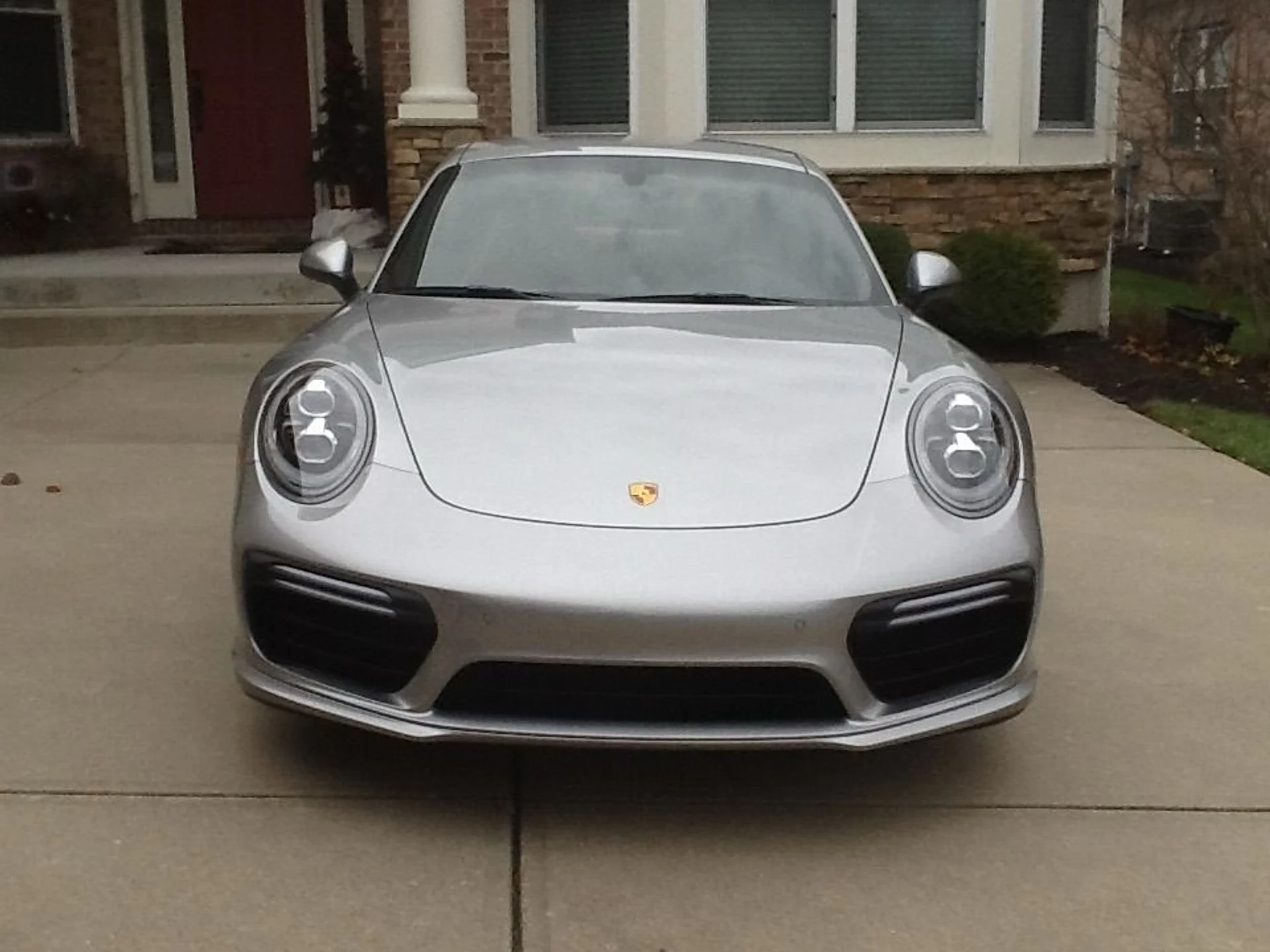 mph002_3195824934_Used_2019_Porsche_911_Turbo_1775691515_9861555faa