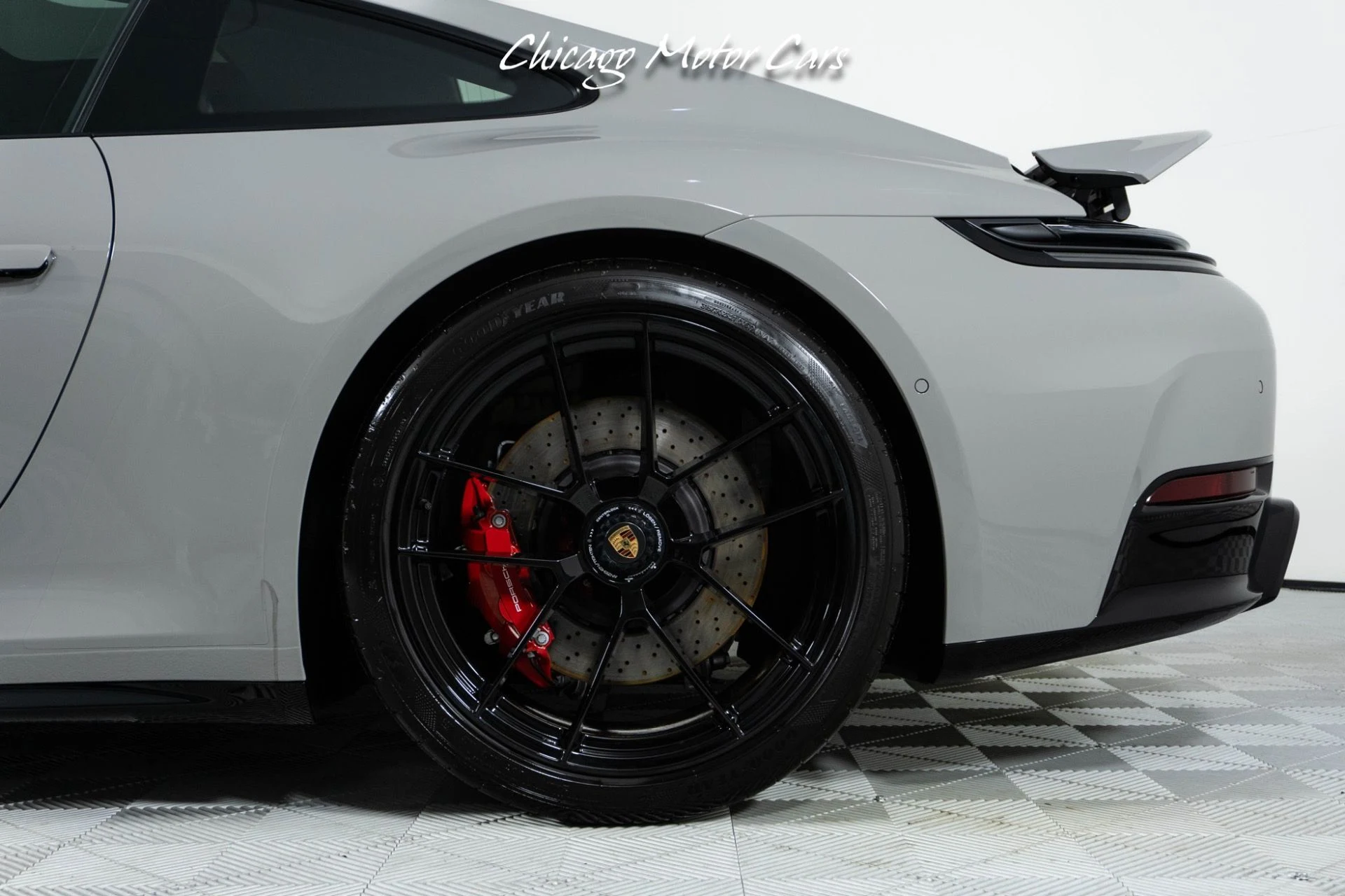 mph002_3199747011_13072_p3_l_e9da84a24d