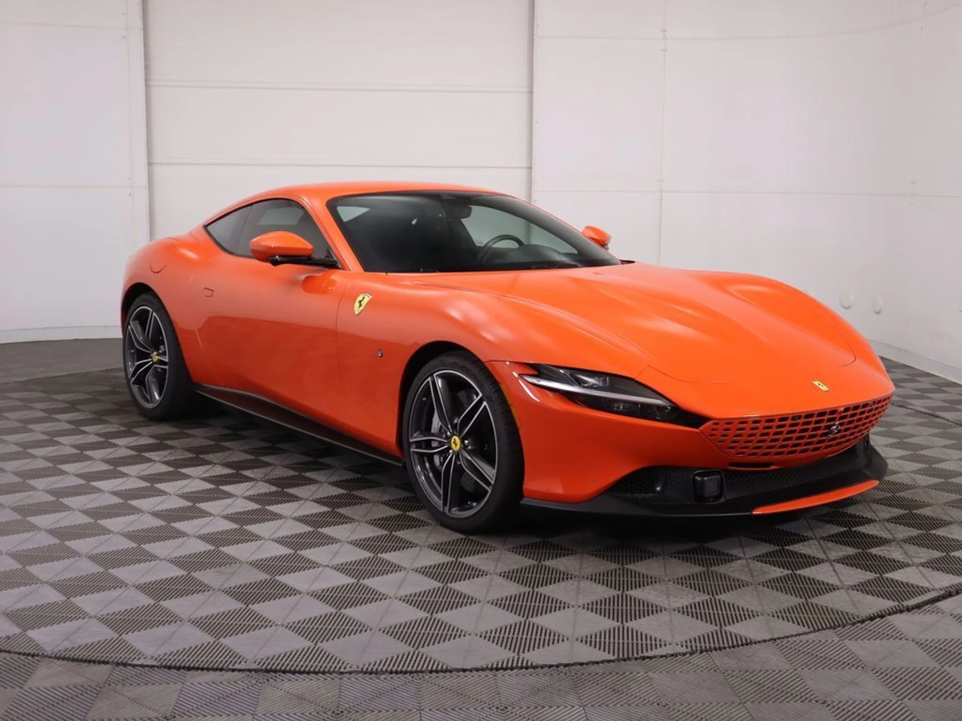 mph002_3220092535_used_2021_ferrari_roma_coupe_8119_22981330_3_1024_891021d220