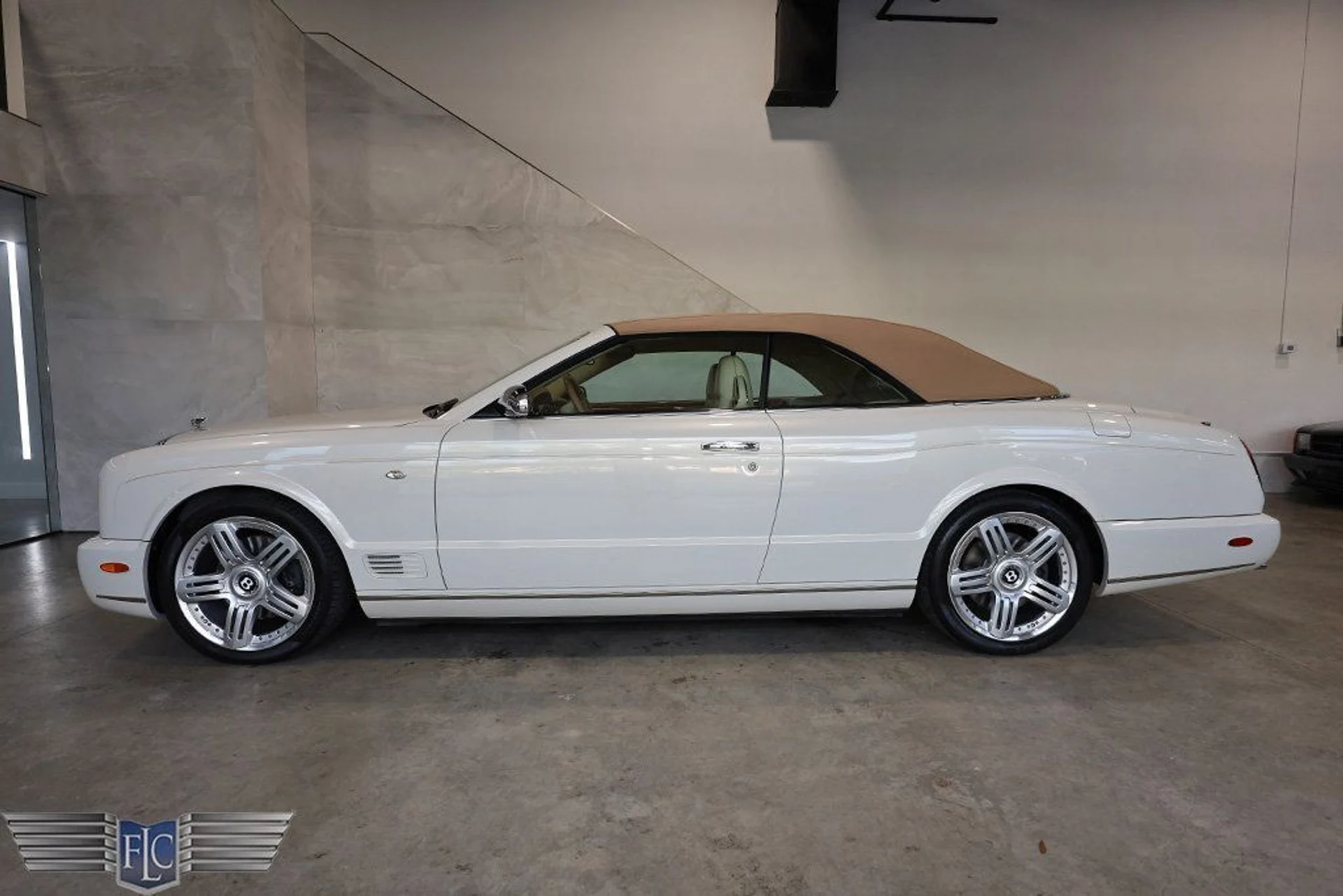 mph002_3222817522_used_2010_bentley_azure_tconvertible_9689_22574902_3_1024_baf4610d19