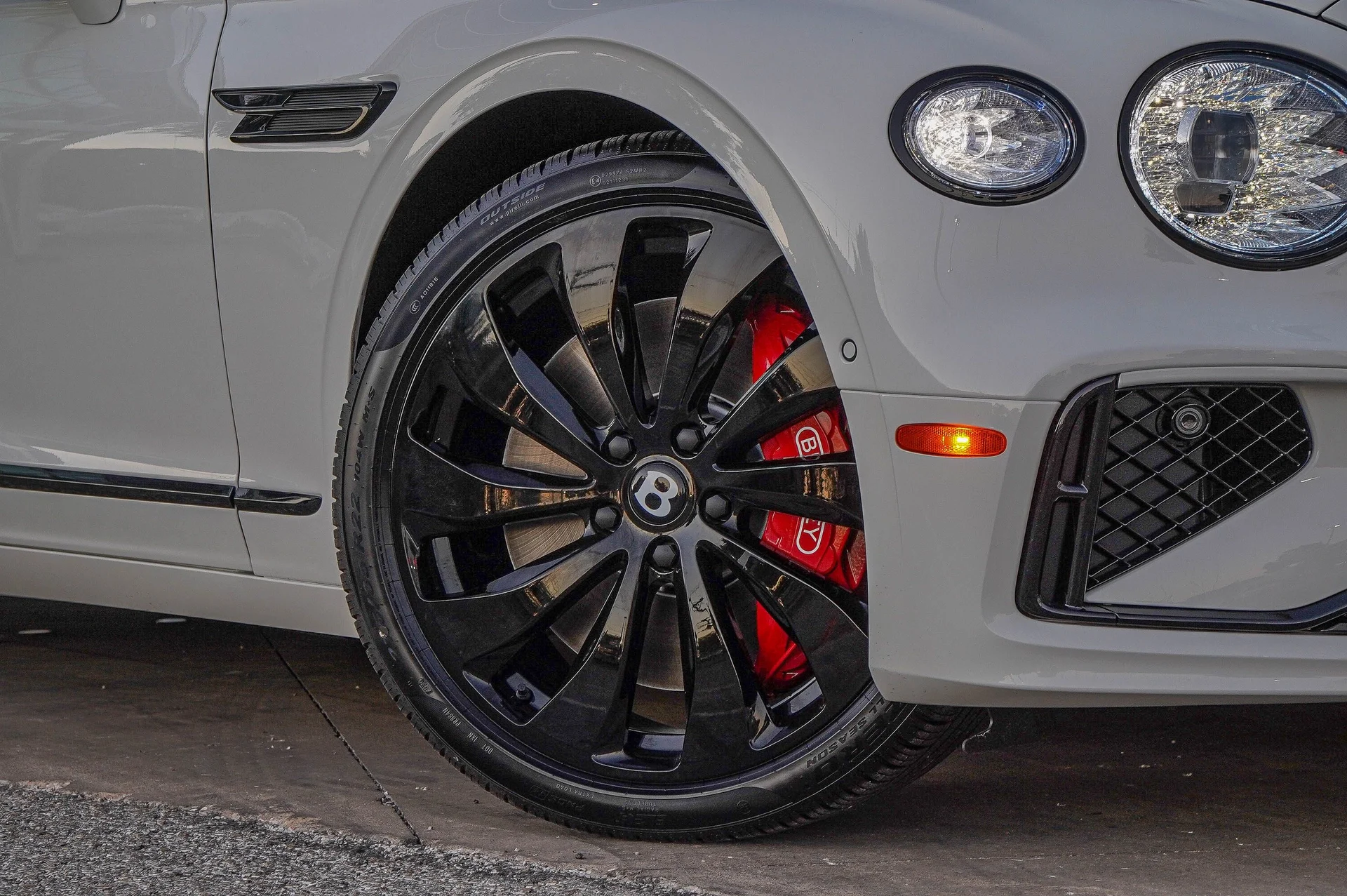 mph002_32278922_Hi_Tech_Luxury_Imports_LLC_SCBBP_6_ZG_5_TC_025490_image_2_137cf1689c
