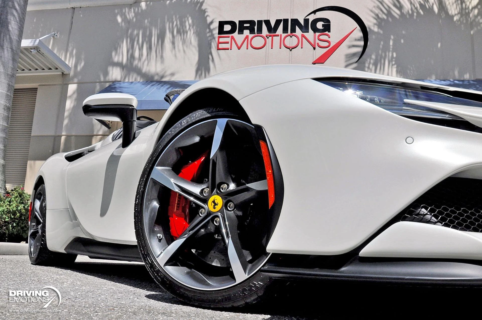 mph002_3236705901_859_p3_l_fab4205464