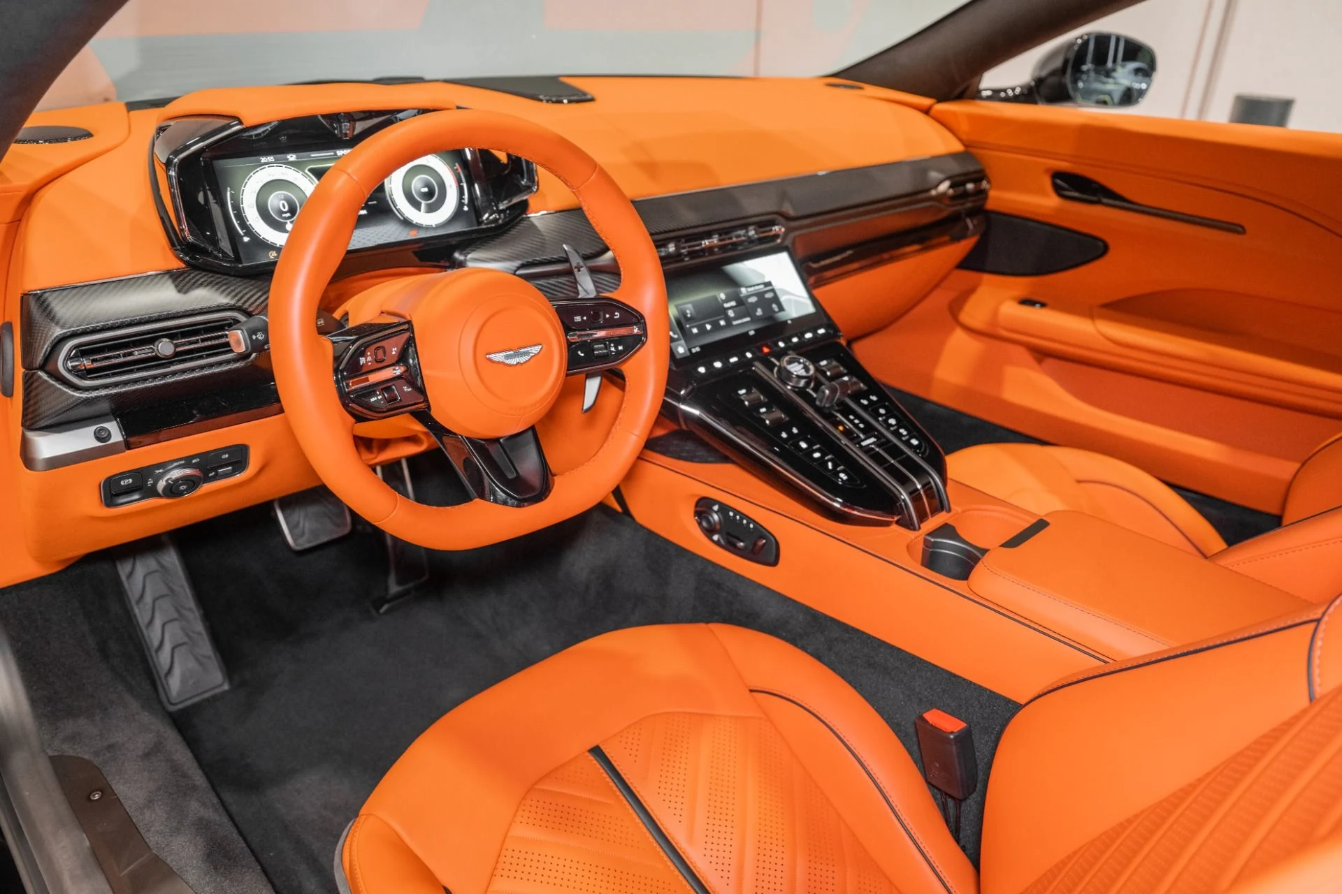mph002_3238474865_Used_2026_Aston_Martin_Vantage_S_1778492725_73a66b85b2
