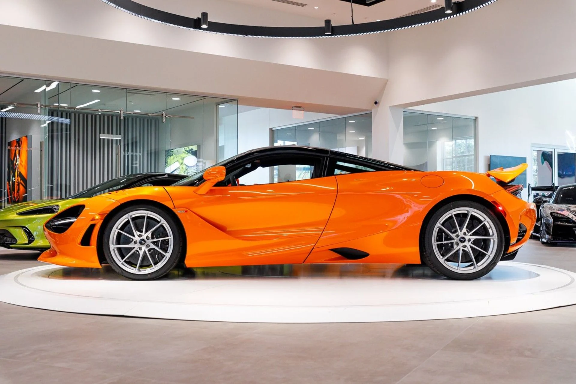 mph002_3239790460_612_p3_l_263c55ca7a