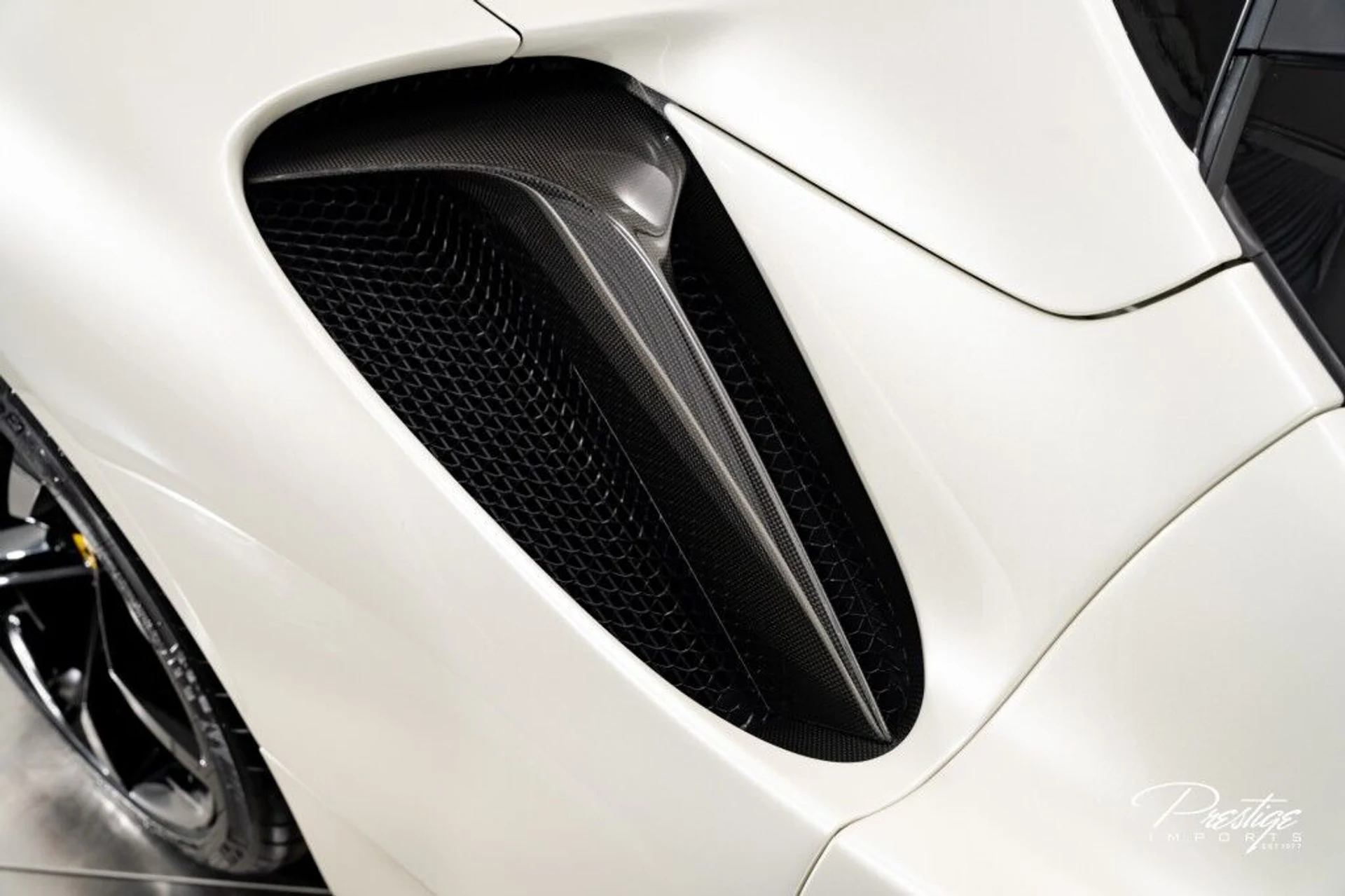 mph002_3240988683_e63f821bb79942efab02d61550fdc4d2_2465d95bd2