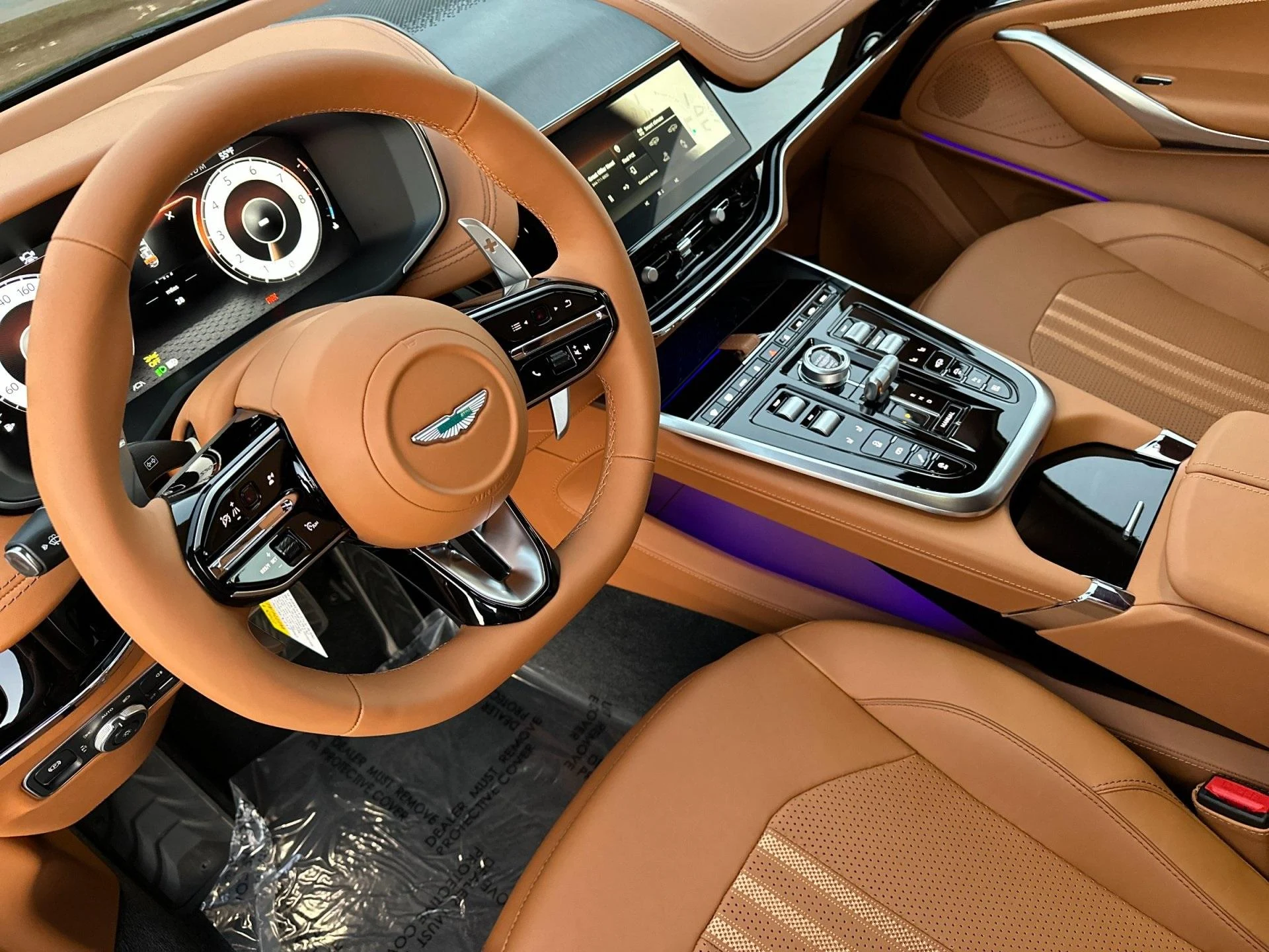 mph002_3247188818_New_2026_Aston_Martin_DBX_707_1764949829_1efdded1ff