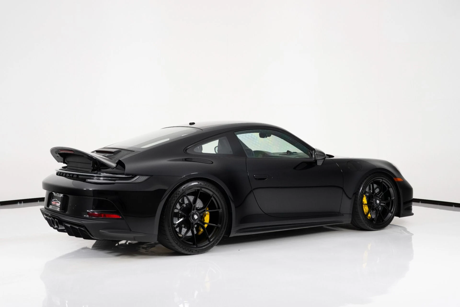 mph002_3256370508_Used_2024_Porsche_911_GT_3_Touring_1752789120_7ec4bbcbec