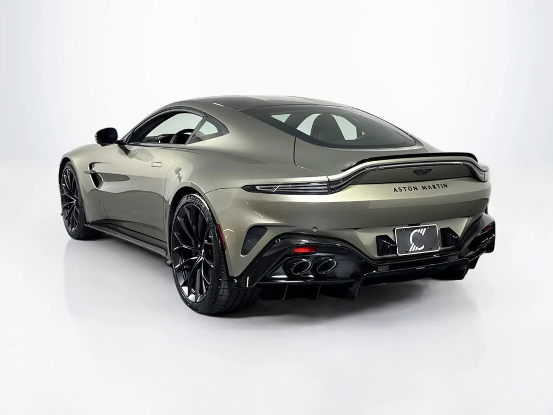 mph002_3257918898_new_2026_aston_martin_vantage_scoupe_11350_23067157_3_1024_f453cd4e99
