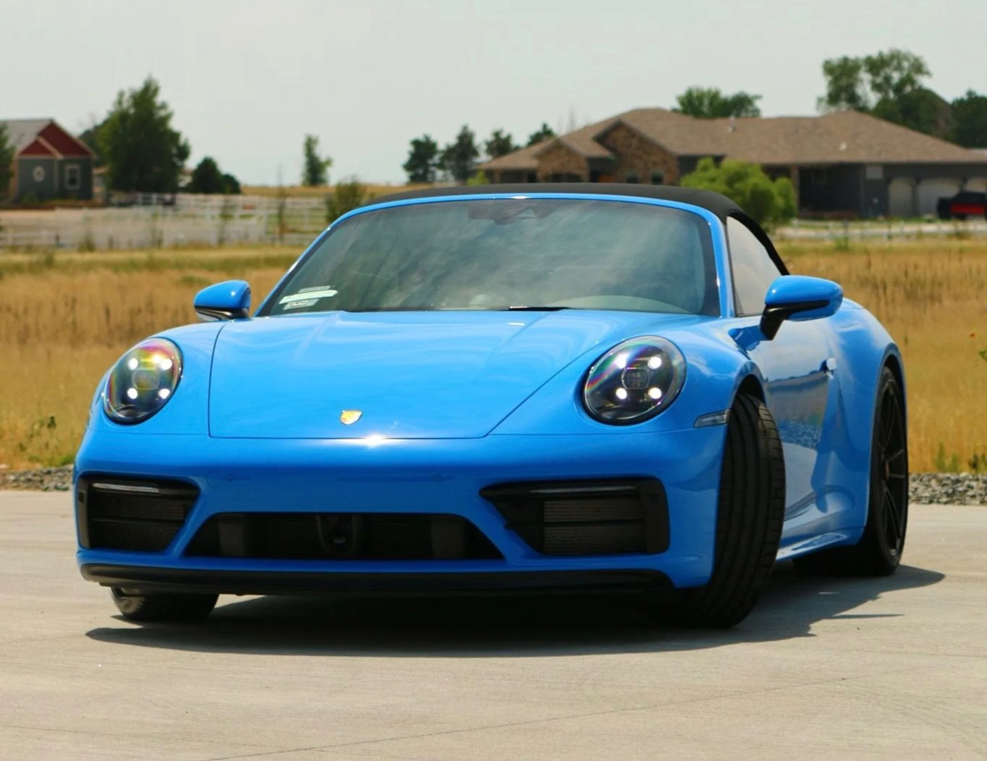 mph002_3260006958_Used_2023_Porsche_911_Carrera_GTS_1754518783_9f8a2cfcab