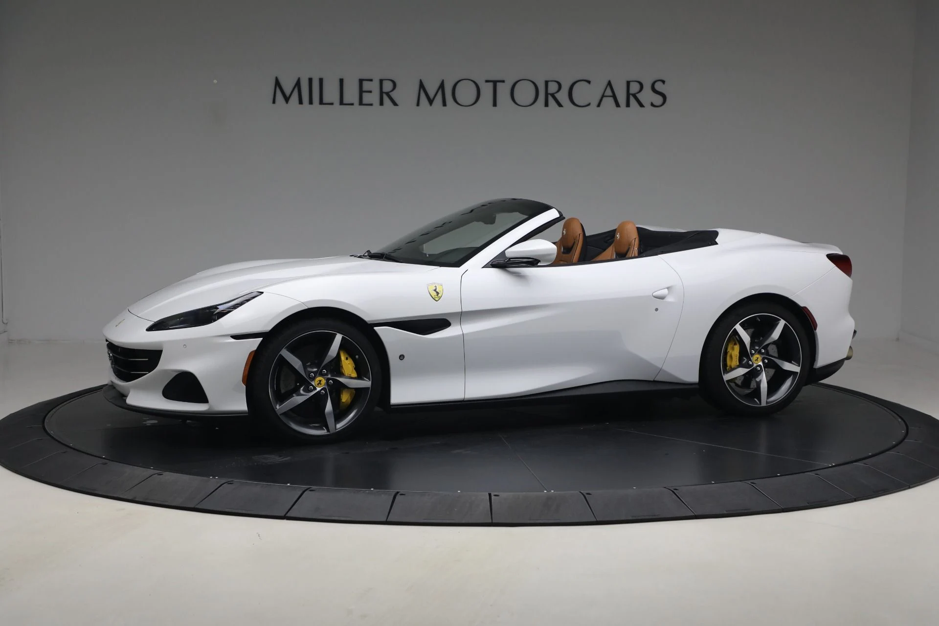 mph002_3264887228_Used_2023_Ferrari_Portofino_M_1778360641_da95d5a58a