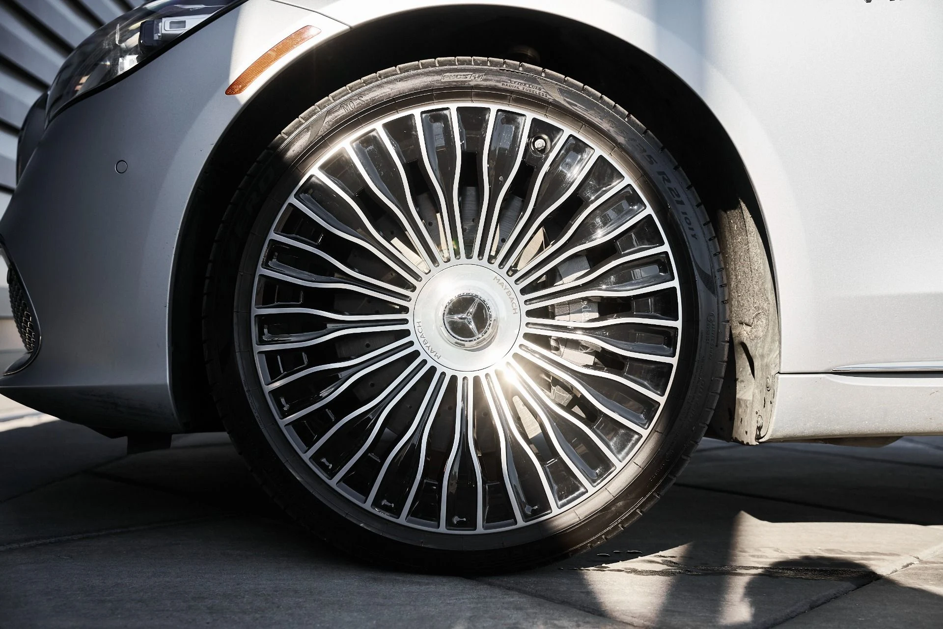 mph002_3269977263_Used_2024_Mercedes_Benz_S_Class_Maybach_S_680_1765936743_cb55fbcf68