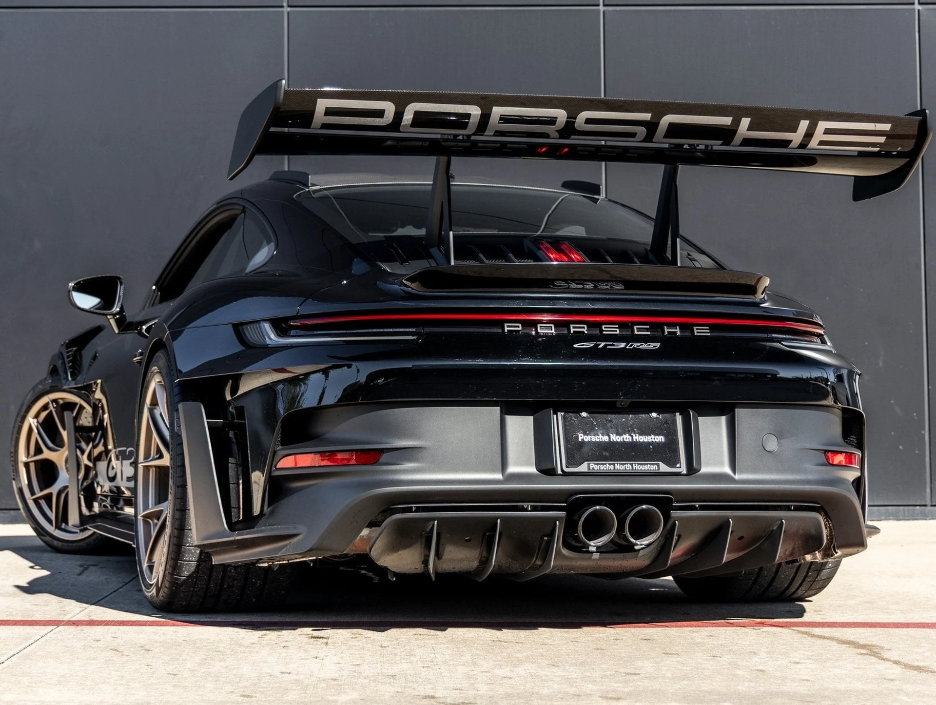 mph002_3273778537_3_ae543cc19b