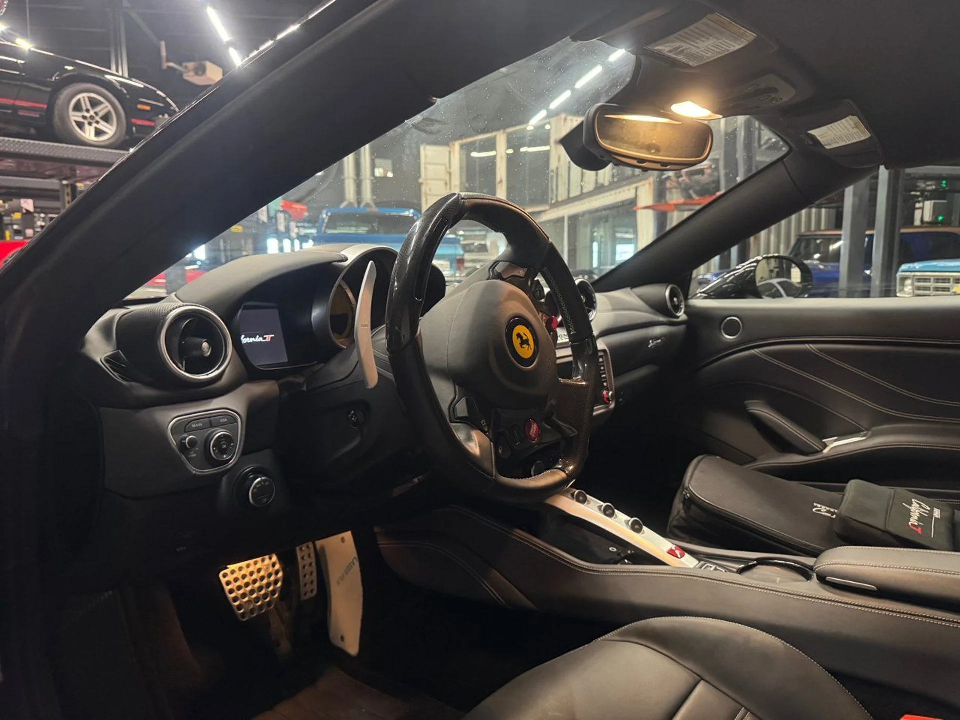 mph002_3273997901_ferrari_california_2015_b7a0fc830d