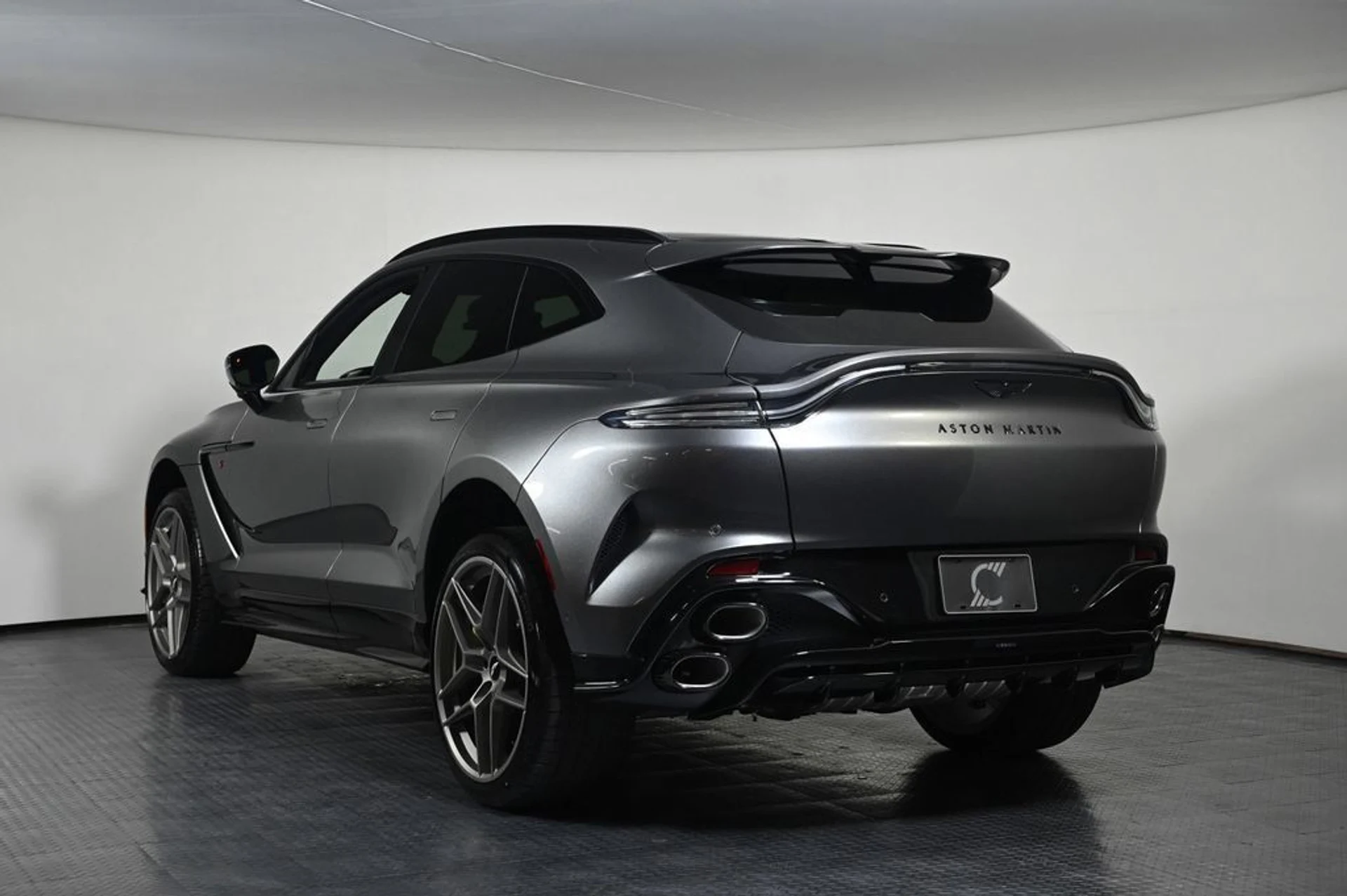 mph002_3279465292_new_2026_aston_martin_dbx_sawd_11350_23029728_3_1024_a1e3e1ae10