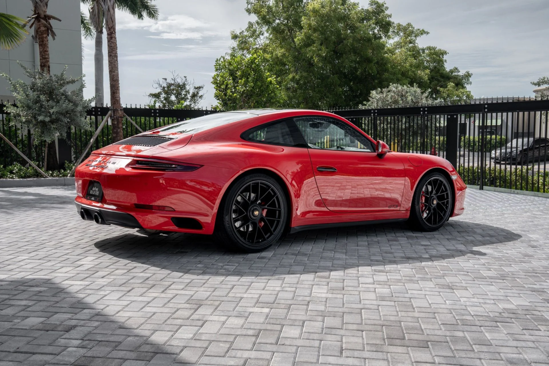 mph002_3288655496_Used_2019_Porsche_911_Carrera_4_GTS_1780346696_cb06bb4de7