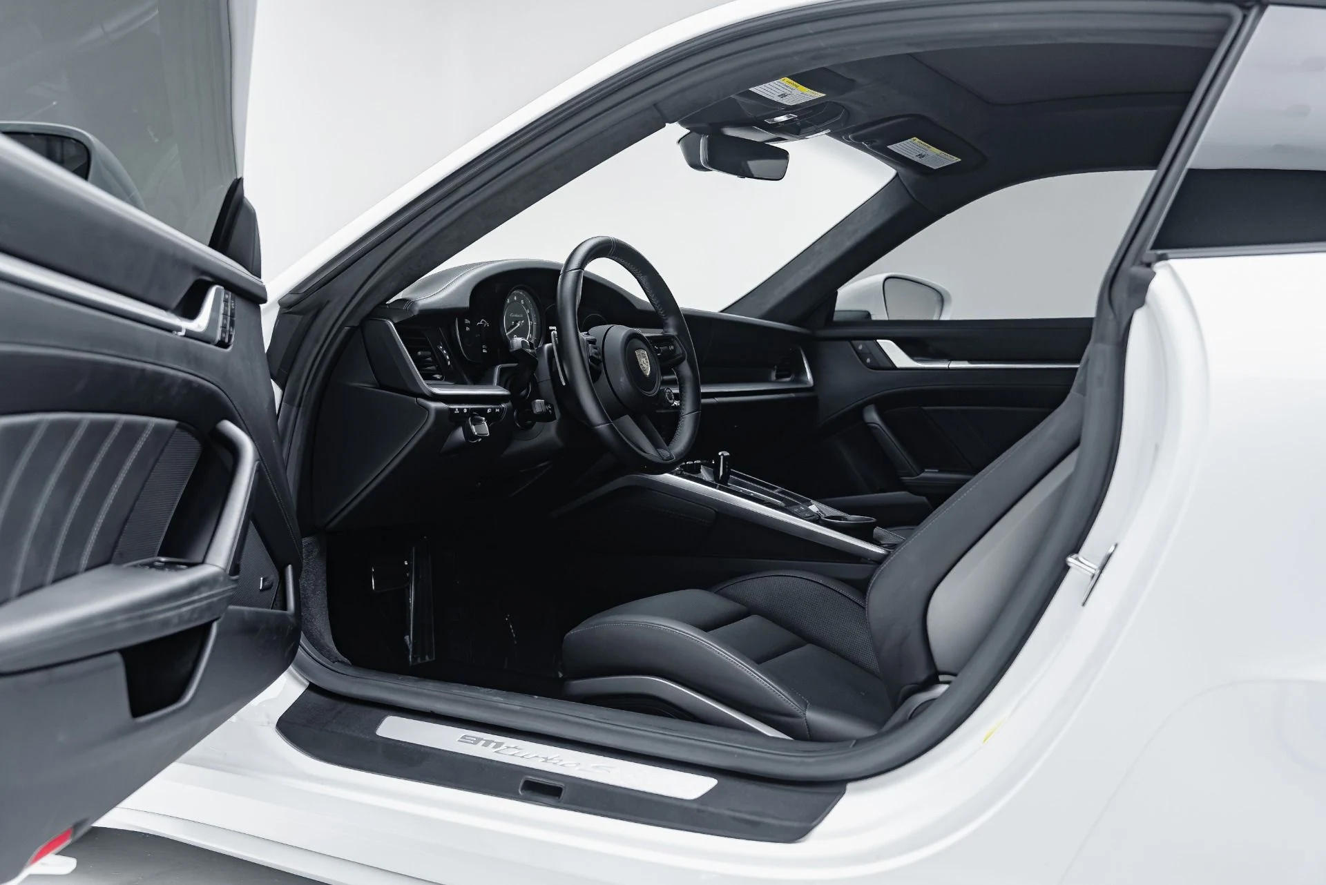 mph002_3294814145_Used_2023_Porsche_911_Turbo_S_1791240034_a4f093f032