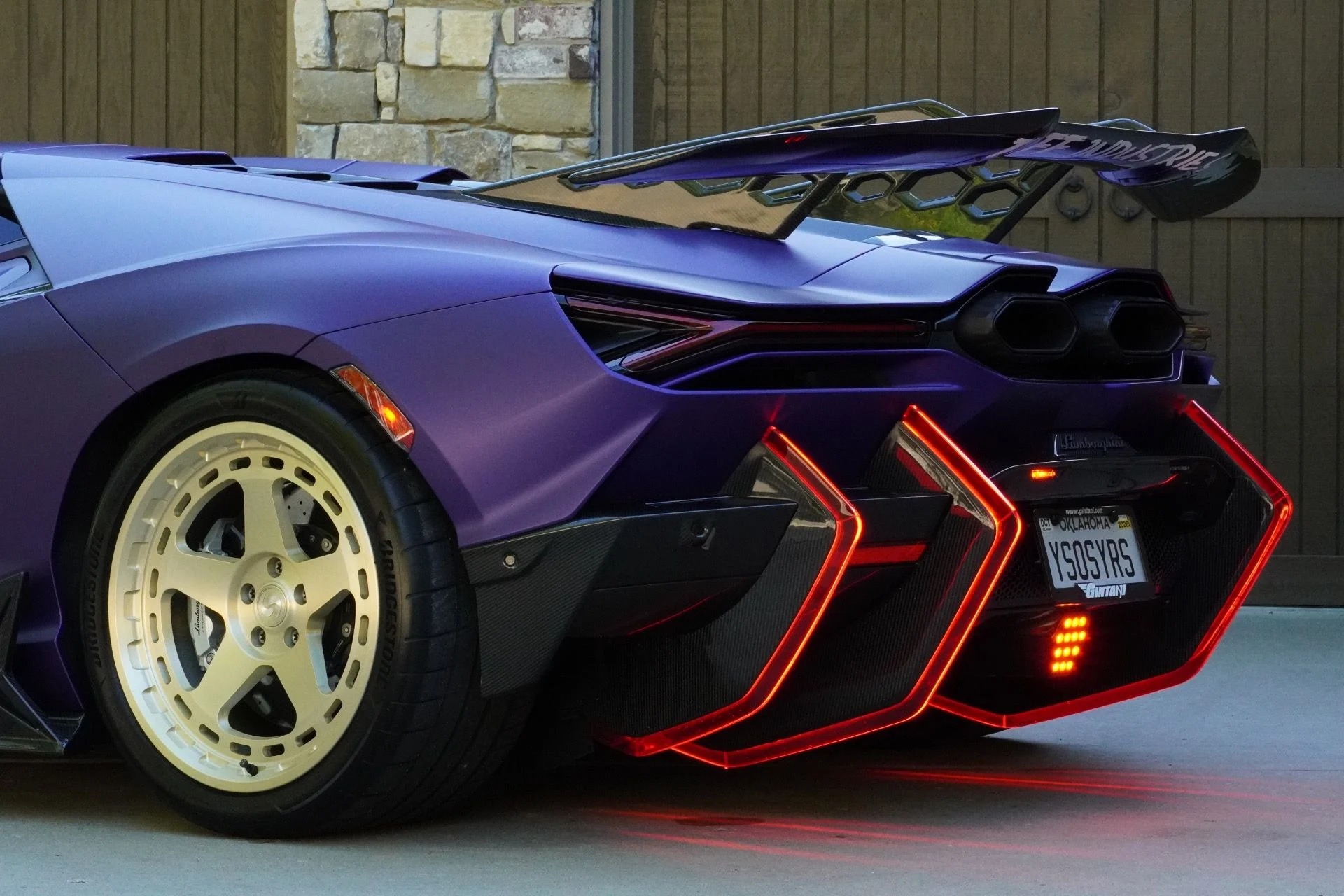 mph002_3295572377_Used_2024_Lamborghini_Revuelto_1781191894_019b8eac2c