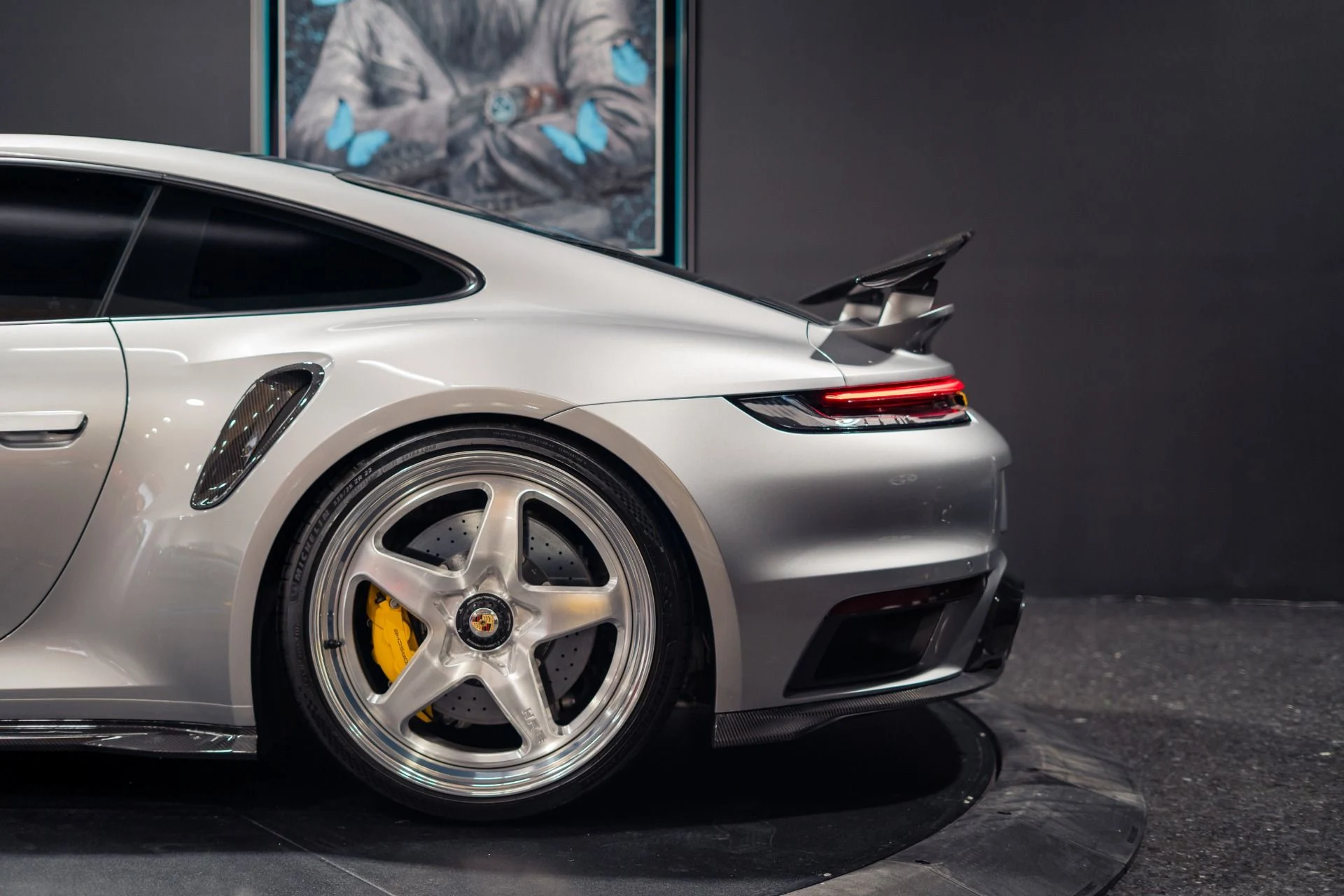 mph002_3302179988_Used_2021_Porsche_911_Turbo_S_Full_Carbon_Bodykit_HRE_Wheels_1783103320_ff8f1d7b8f