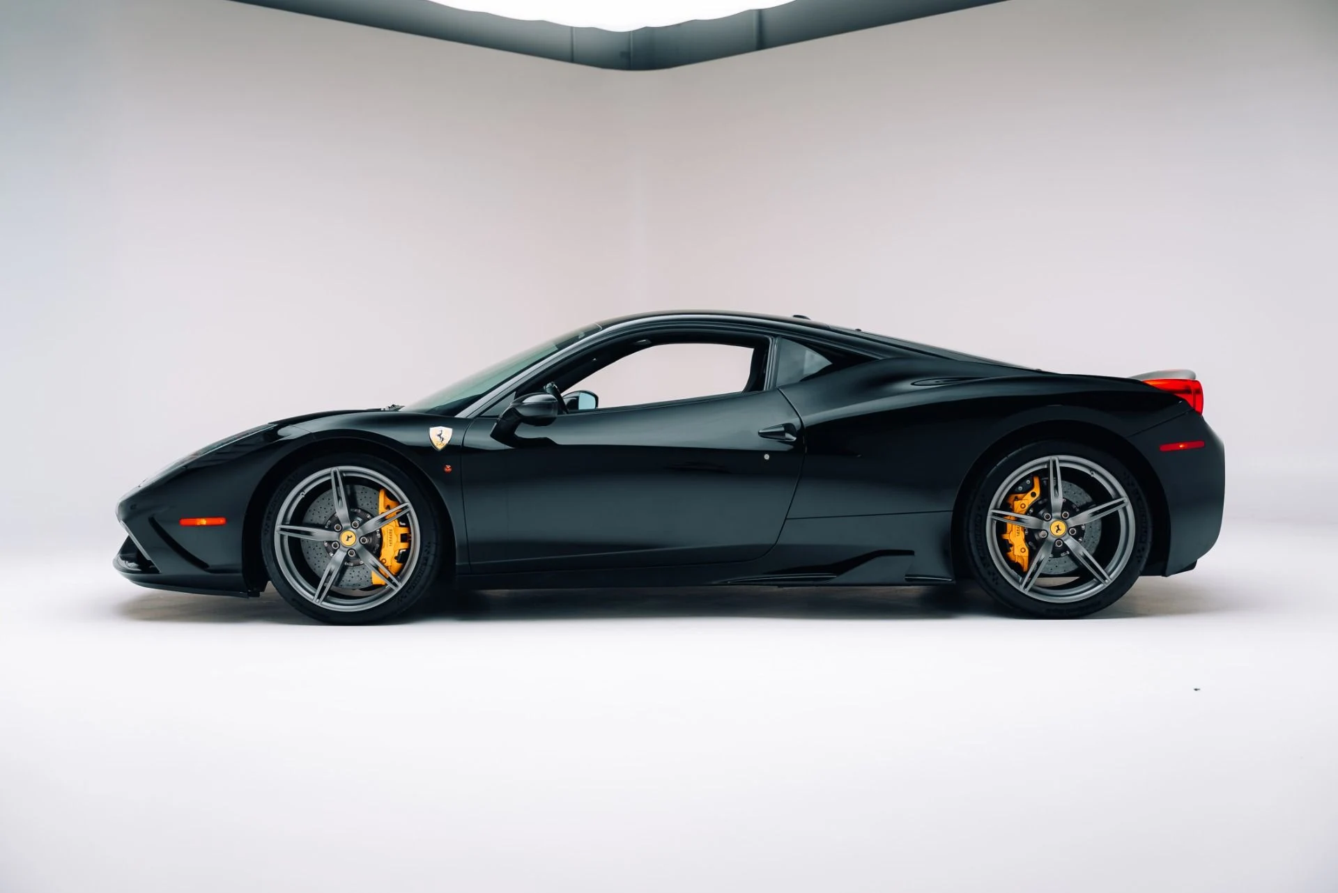 mph002_330505876_Used_2015_Ferrari_458_Speciale_1762994969_9f5f720e8a