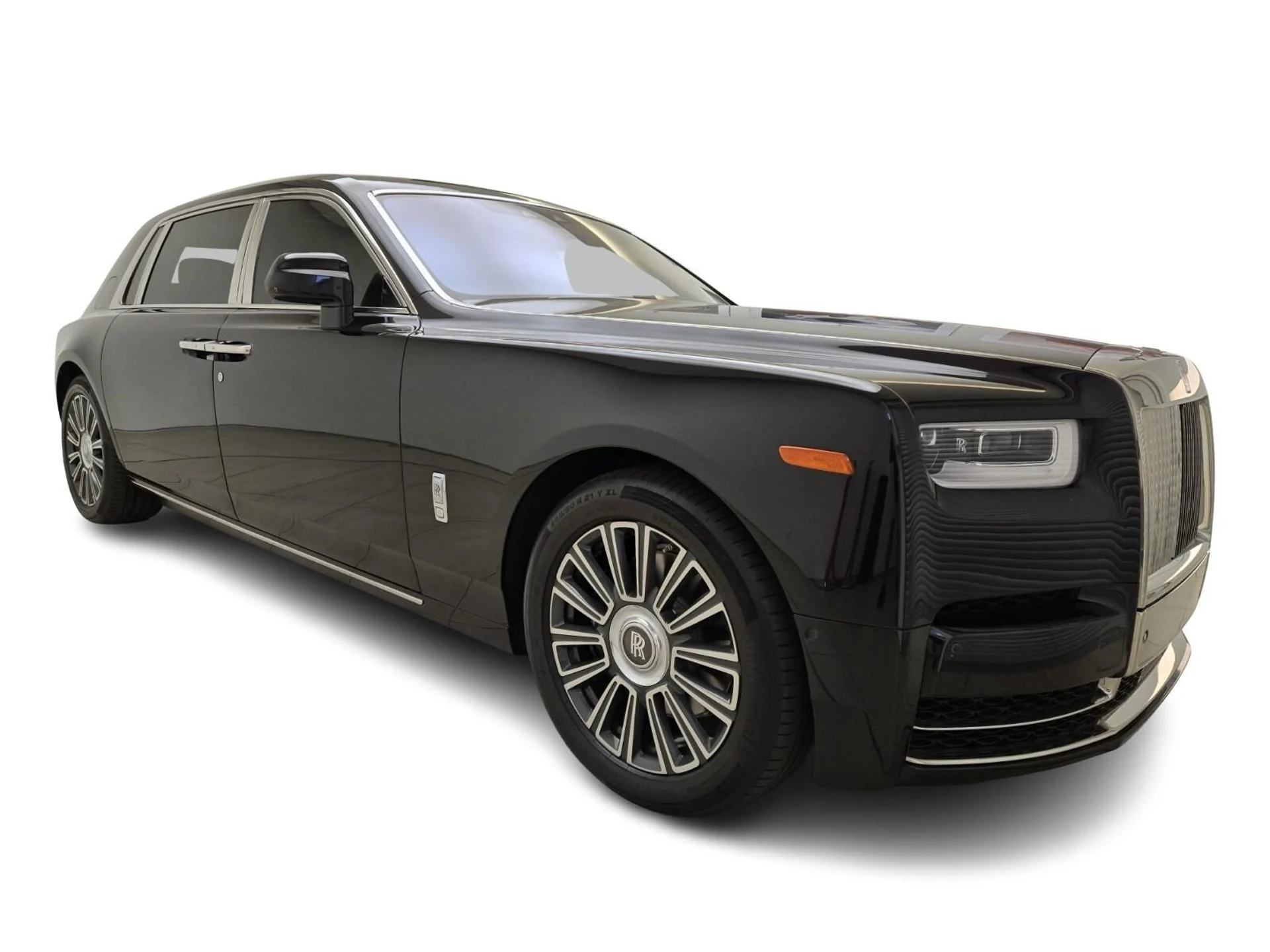mph002_3305643645_Used_2020_Rolls_Royce_Phantom_1759992211_6d7ceb2b0d