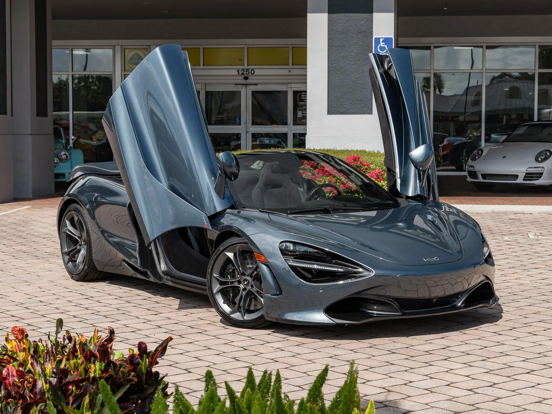 mph002_3307460912_Used_2020_Mc_Laren_720_S_Spider_1787936621_710425b263