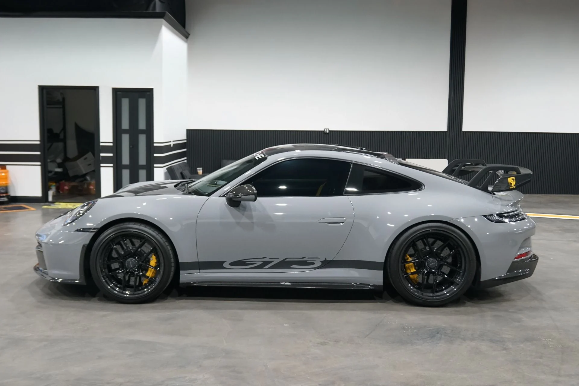 mph002_3315031578_Used_2022_Porsche_911_GT_3_1766780411_1c93edc360