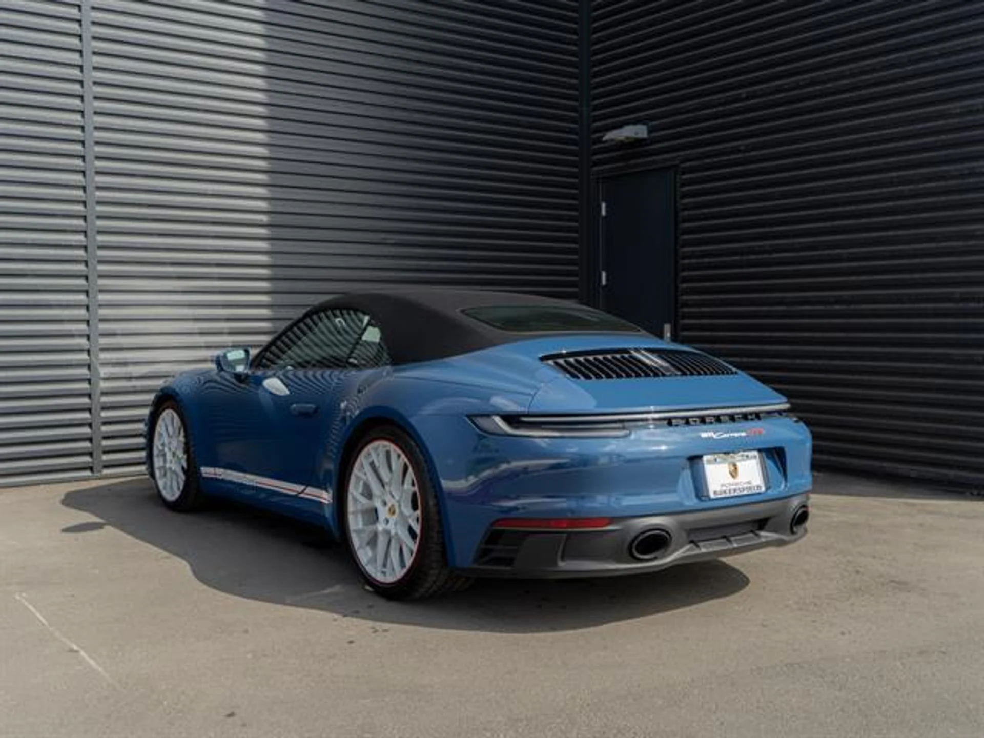 mph002_3316890820_0ol_Yn_BIT_Vae_Q_Ee_JQ_31_P6_DLV_8_YC_8_133a0cb601