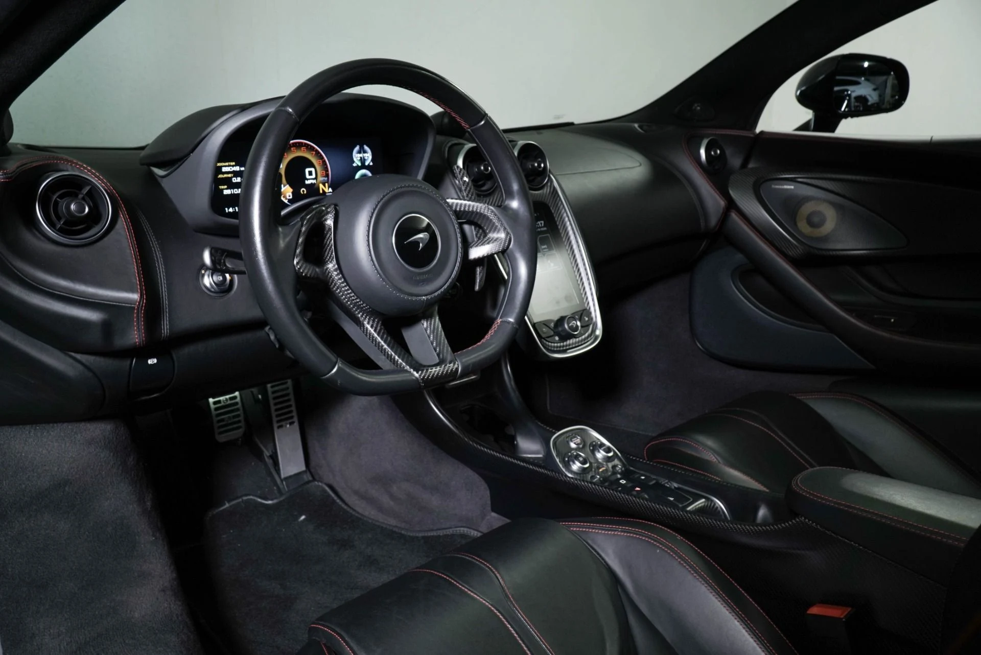 mph002_3320126840_Used_2019_Mc_Laren_570_S_1765306930_259f6c2448