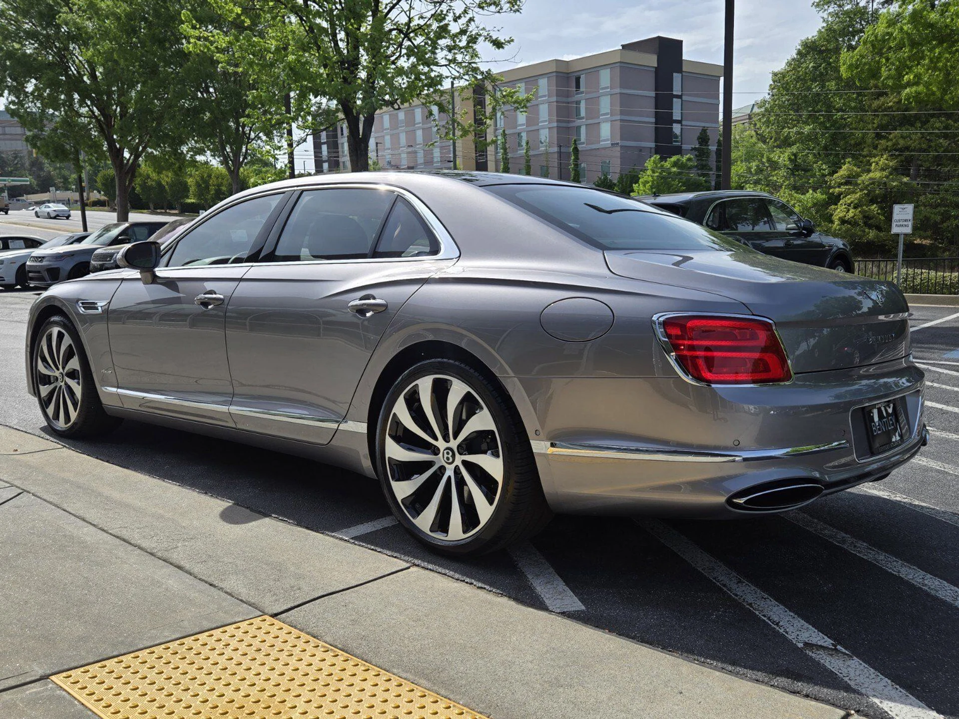 mph002_3327346882_b581ccd28e28247540a0c05170904f9cx_fa8671ea68