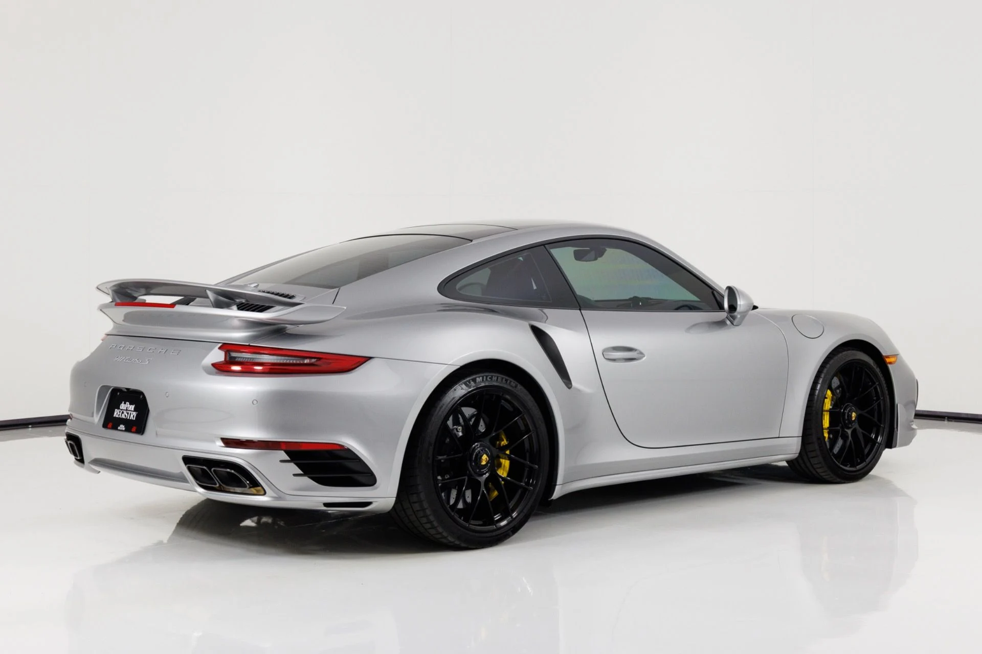 mph002_332876580_Used_2017_Porsche_911_Turbo_S_1782938053_4c646597ef