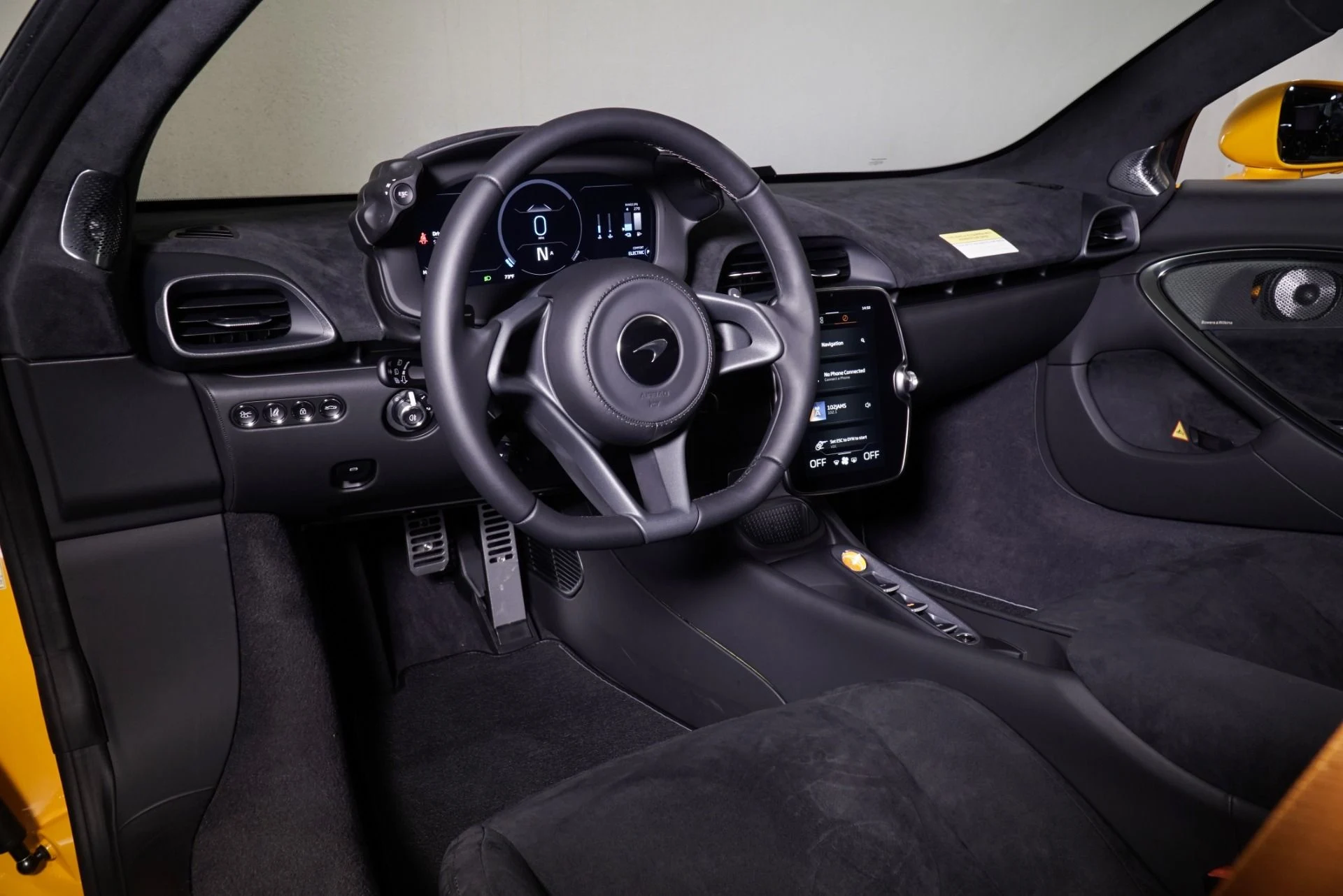 mph002_3339388286_New_2026_Mc_Laren_Artura_Spider_1762443727_2819f90d70