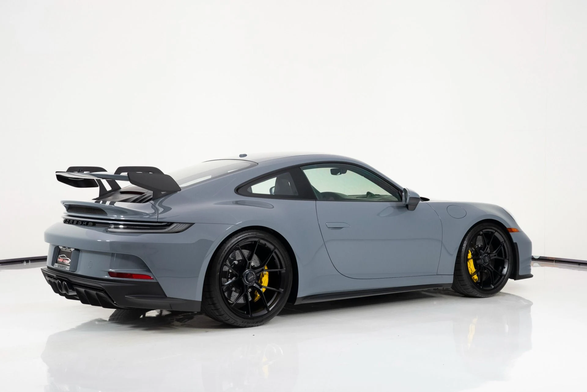 mph002_3343218434_Used_2024_Porsche_911_GT_3_1754693109_9d5e2a2852