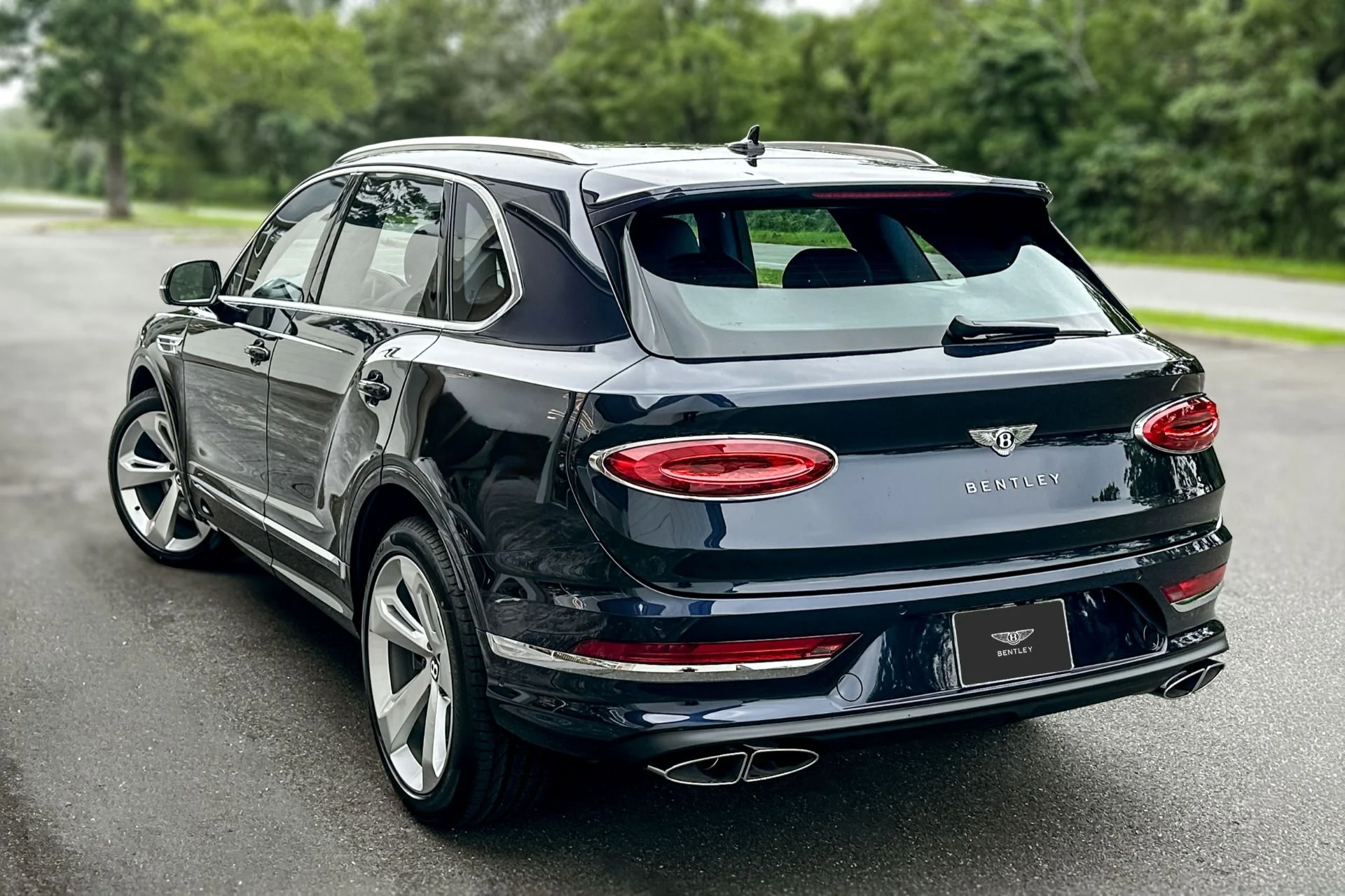 mph002_334625261_New_2026_Bentley_Bentayga_V8_1784720366_f54afc8b25