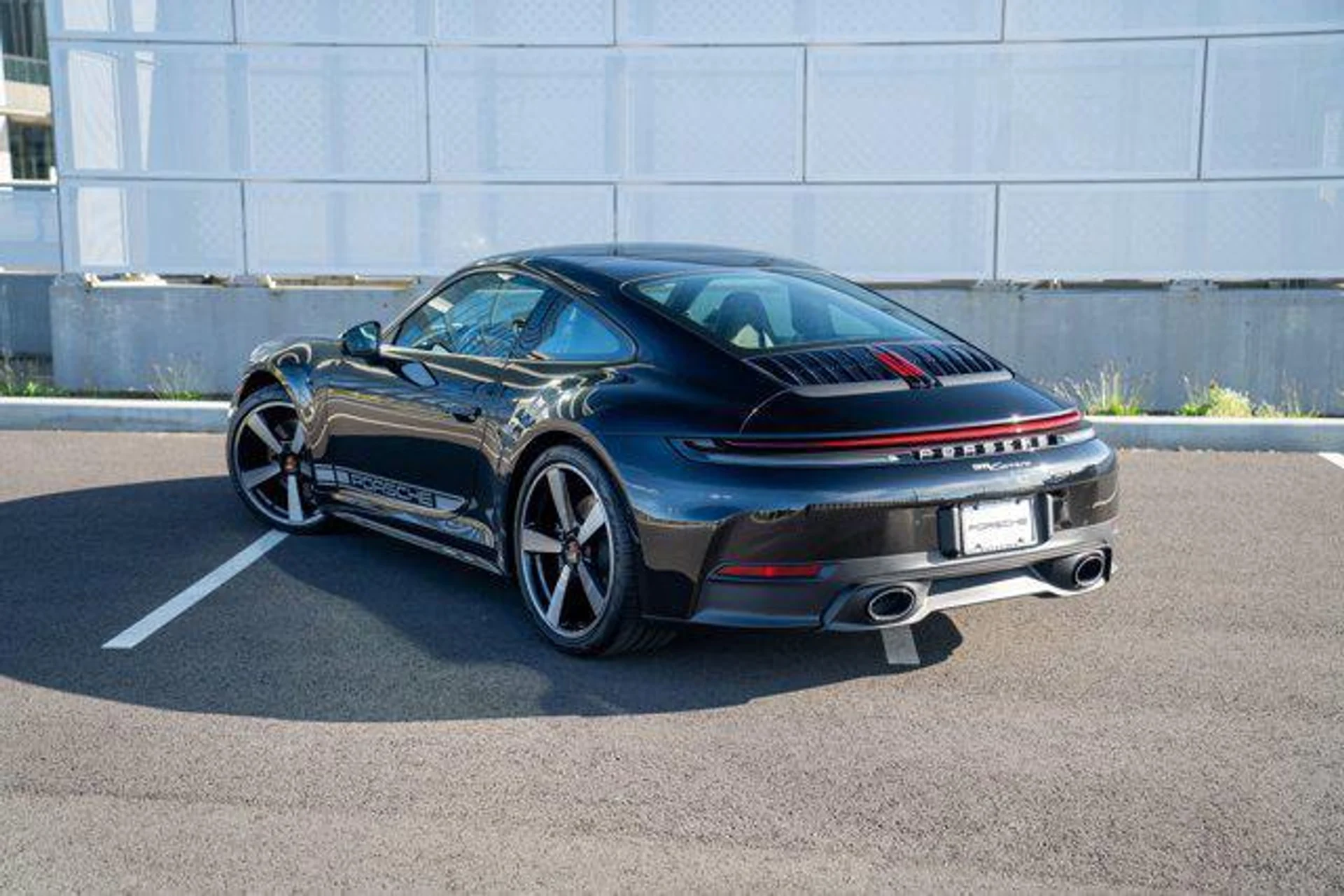 mph002_3347156342_5da6v_Wa_C561_G3i497_Wz_C_Aqr_G7_Fo_e9041e3fbf