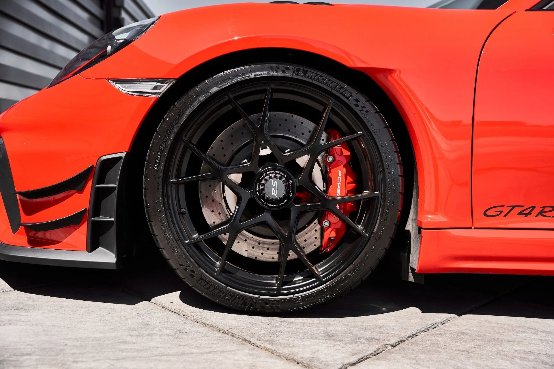 mph002_3349235614_Used_2023_Porsche_718_Cayman_GT_4_RS_1776476718_5bd4014a68