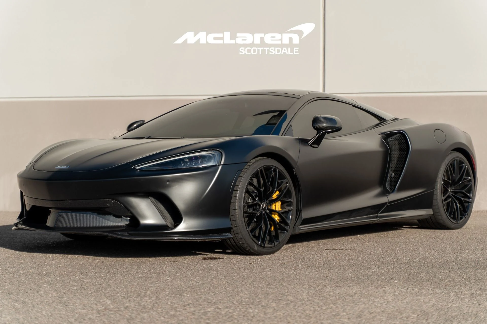 mph002_3351103902_Used_2023_MCLAREN_GT_1766275464_1ae10b16e2