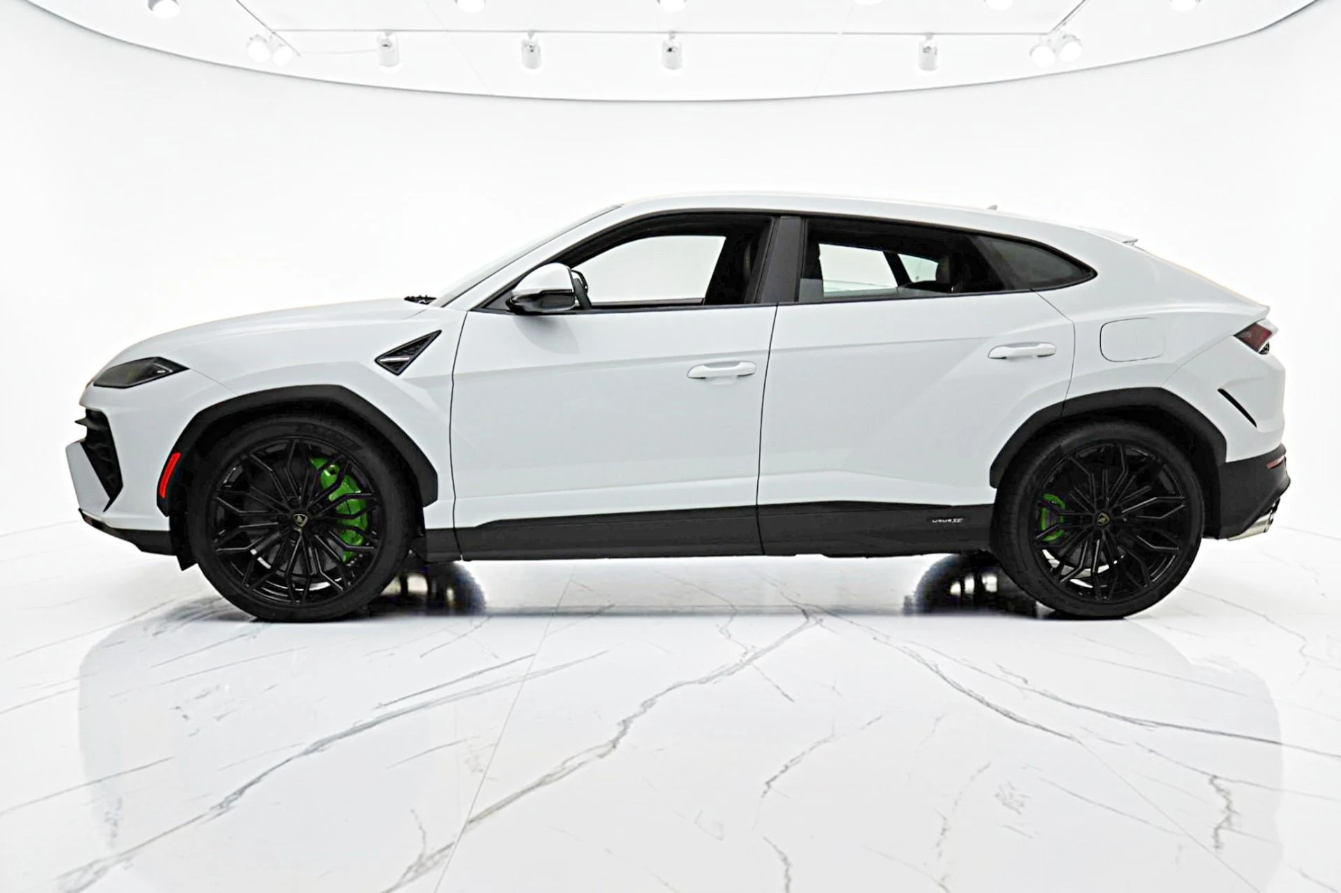 mph002_3354617971_New_2026_Lamborghini_Urus_SE_fe65a17906