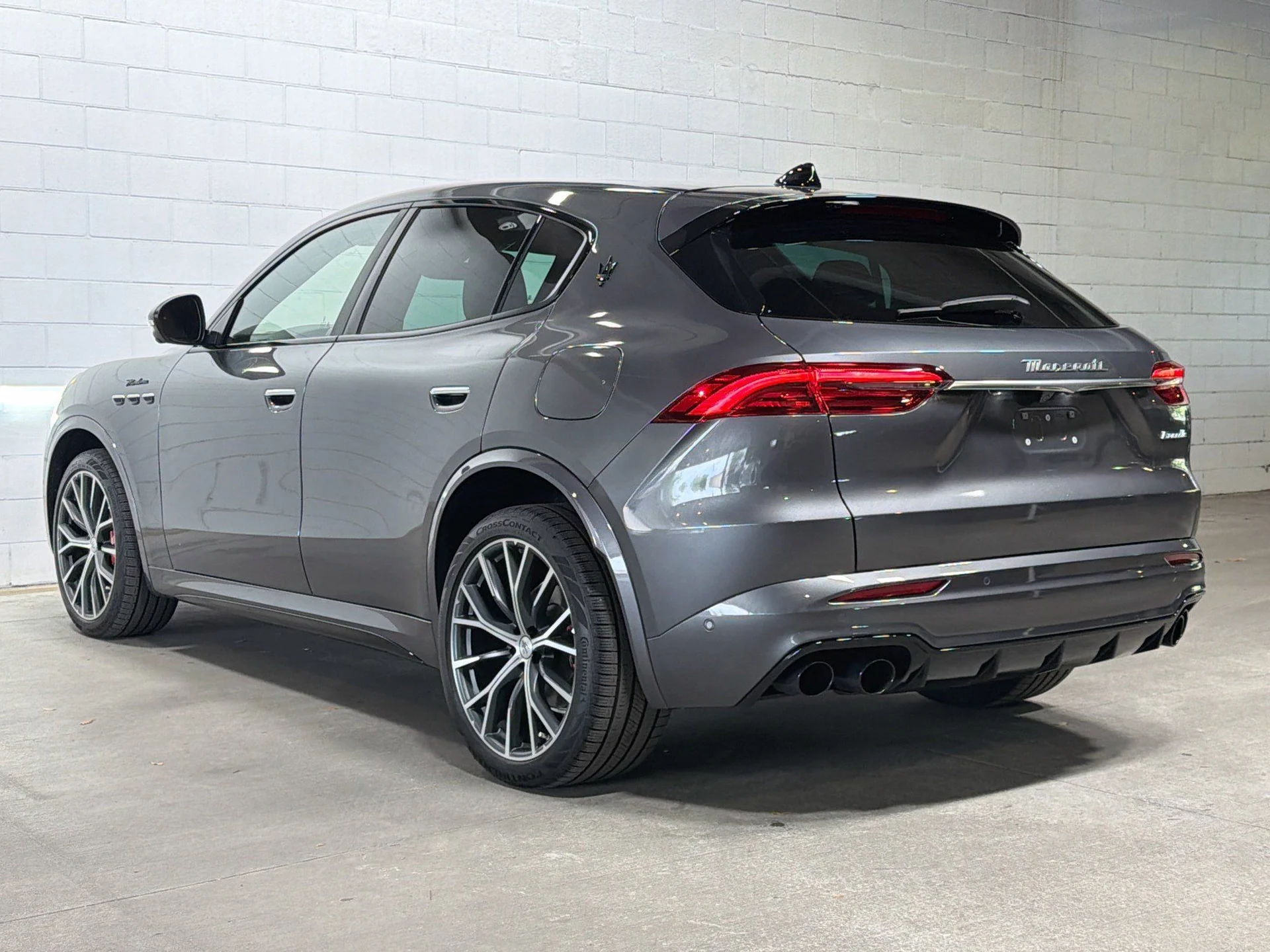 mph002_3355786563_e3d88c1700876105b2b358140b28eada_530e0a6c10