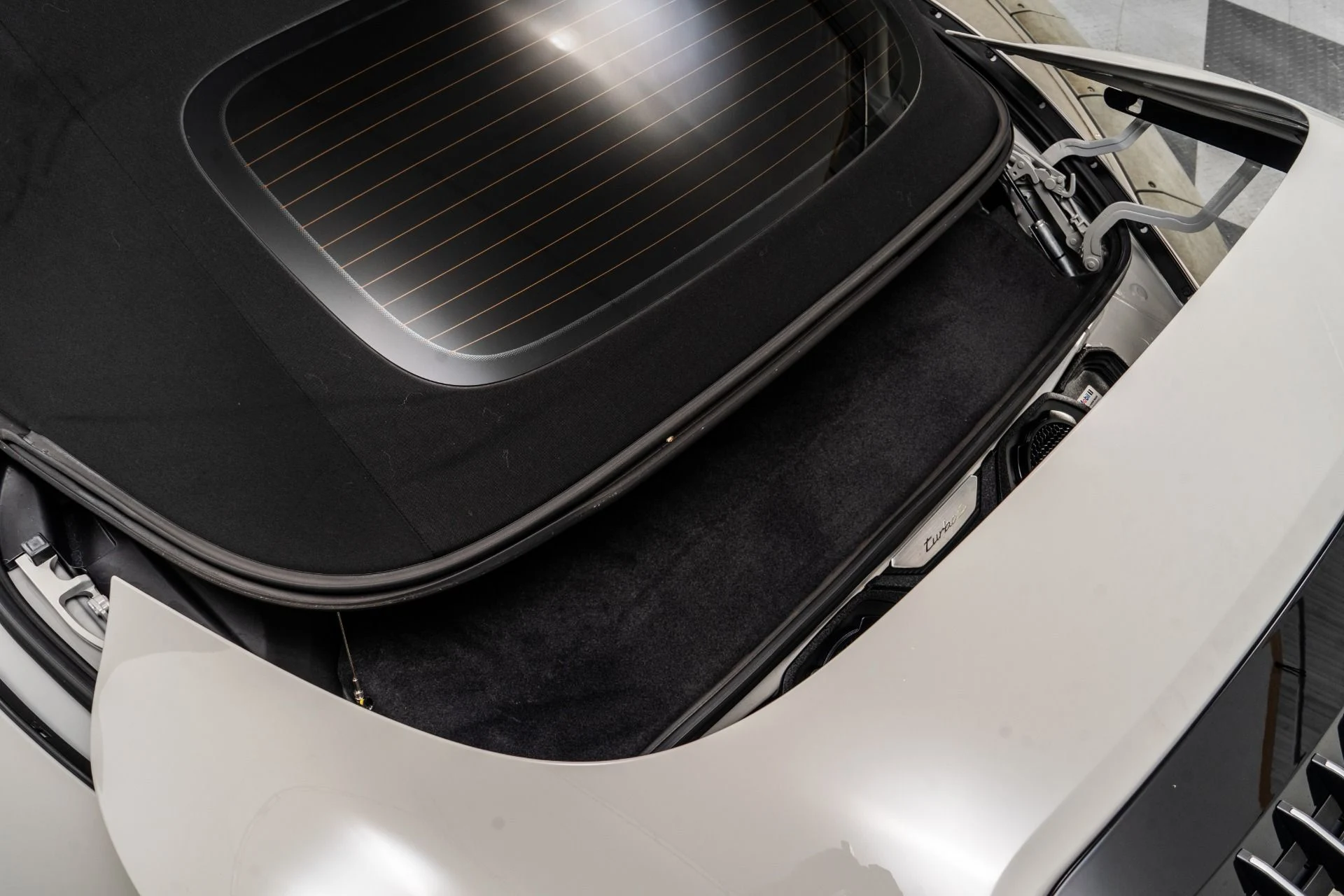 mph002_3356102094_Used_2023_Porsche_911_Turbo_S_Cabriolet_1759781880_06fdab5bc5